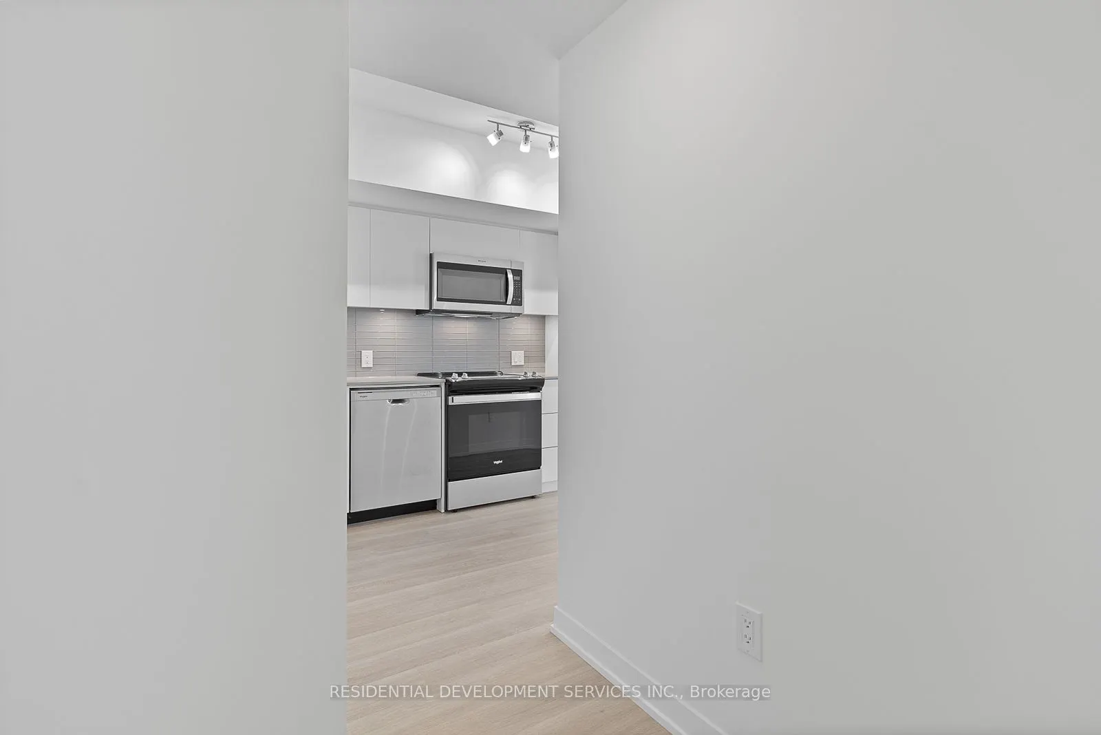 500 Wilson Avenue, #923