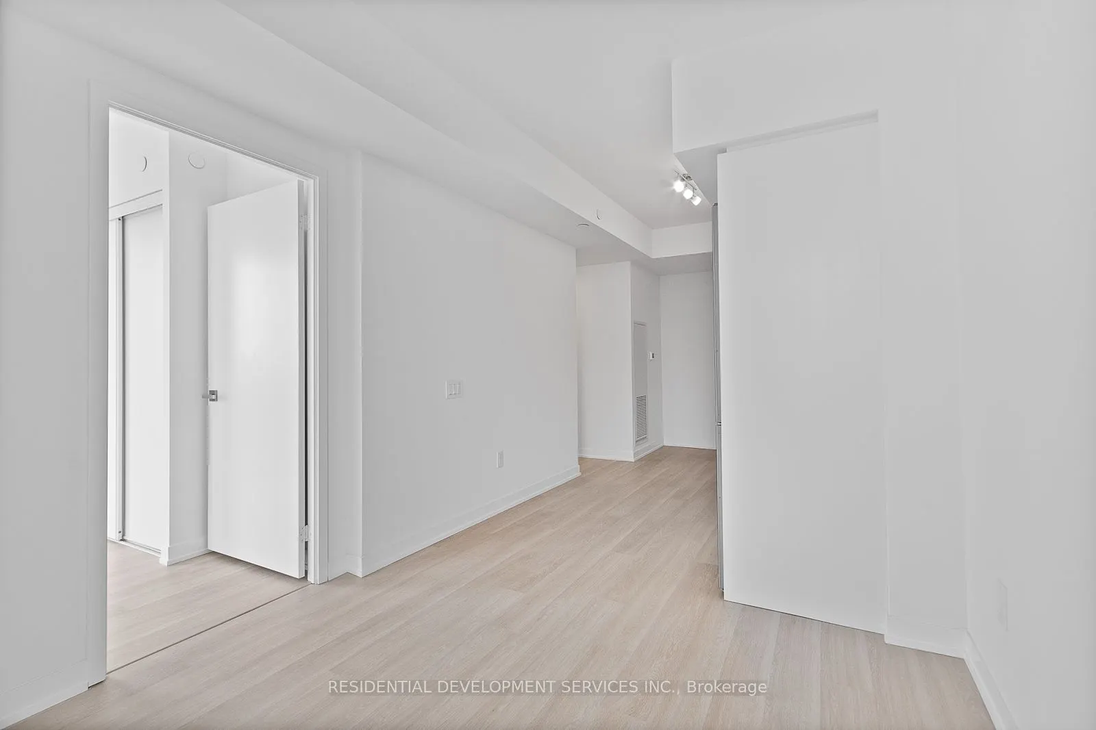 500 Wilson Avenue, #923