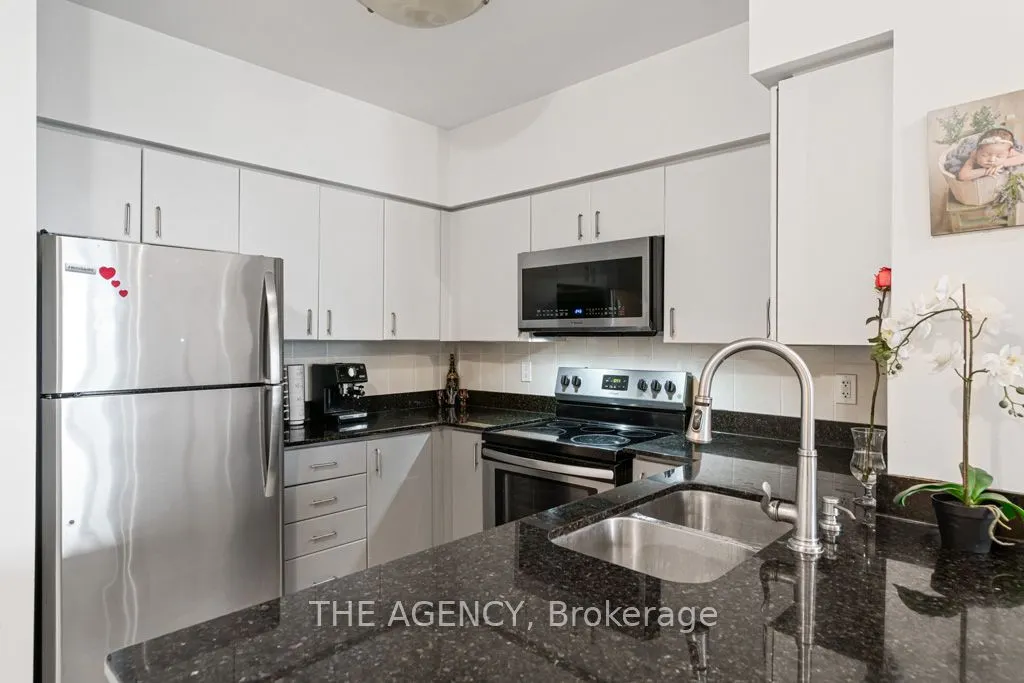 4968 Yonge Street, #2808