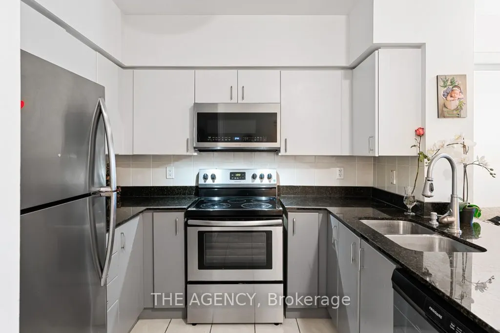 4968 Yonge Street, #2808