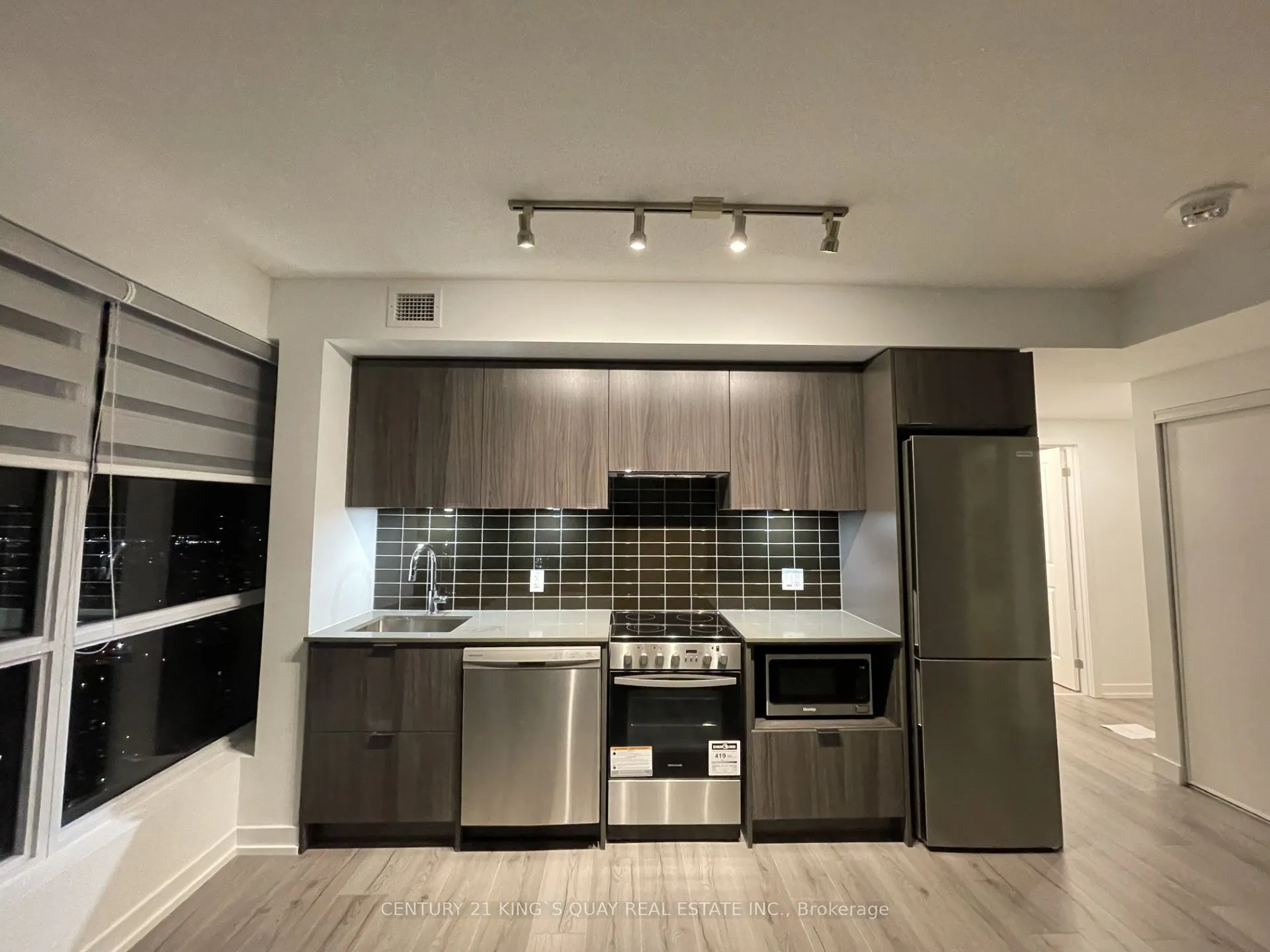 395 Bloor Street E, #3807