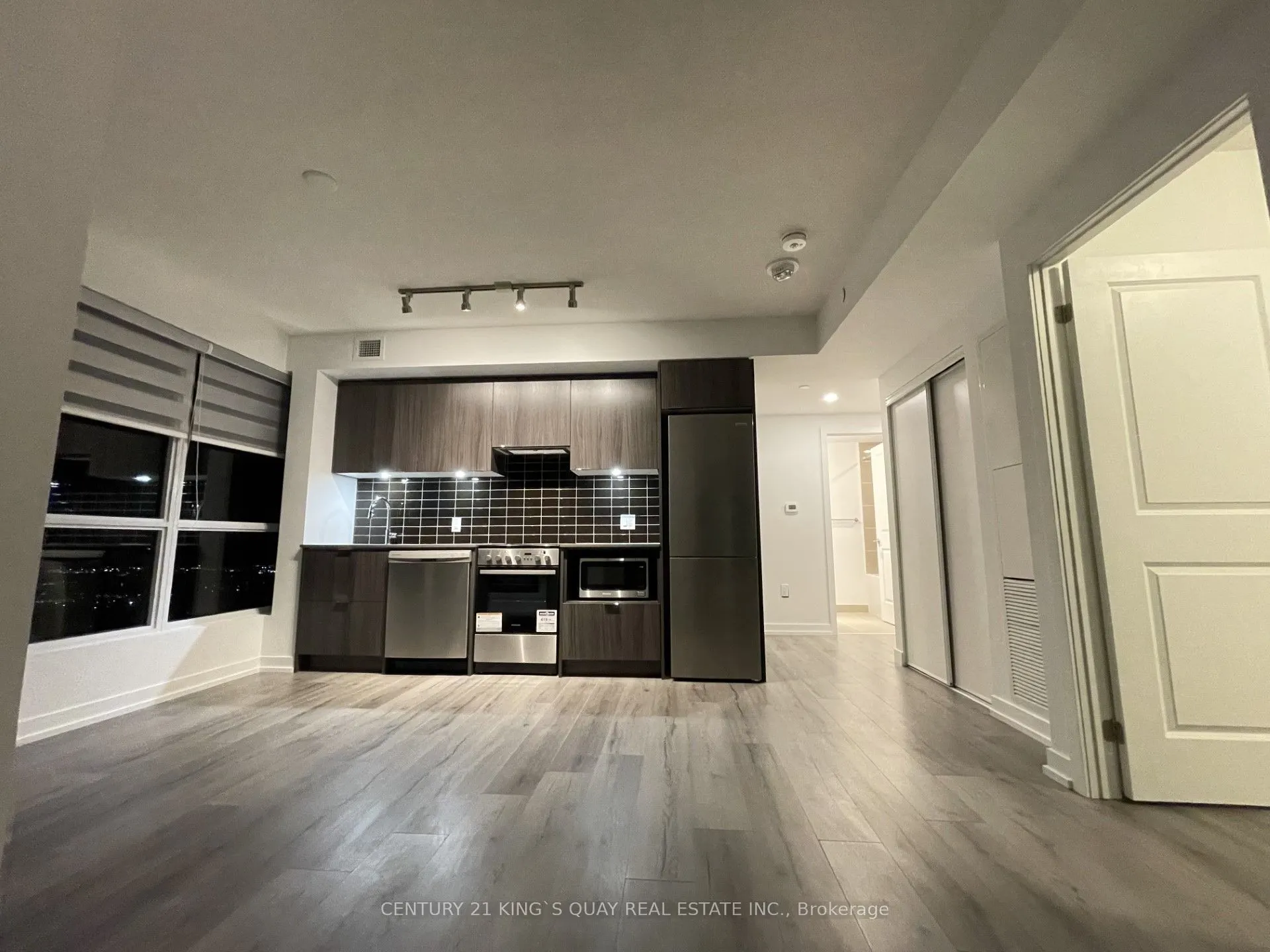 395 Bloor Street E, #3807