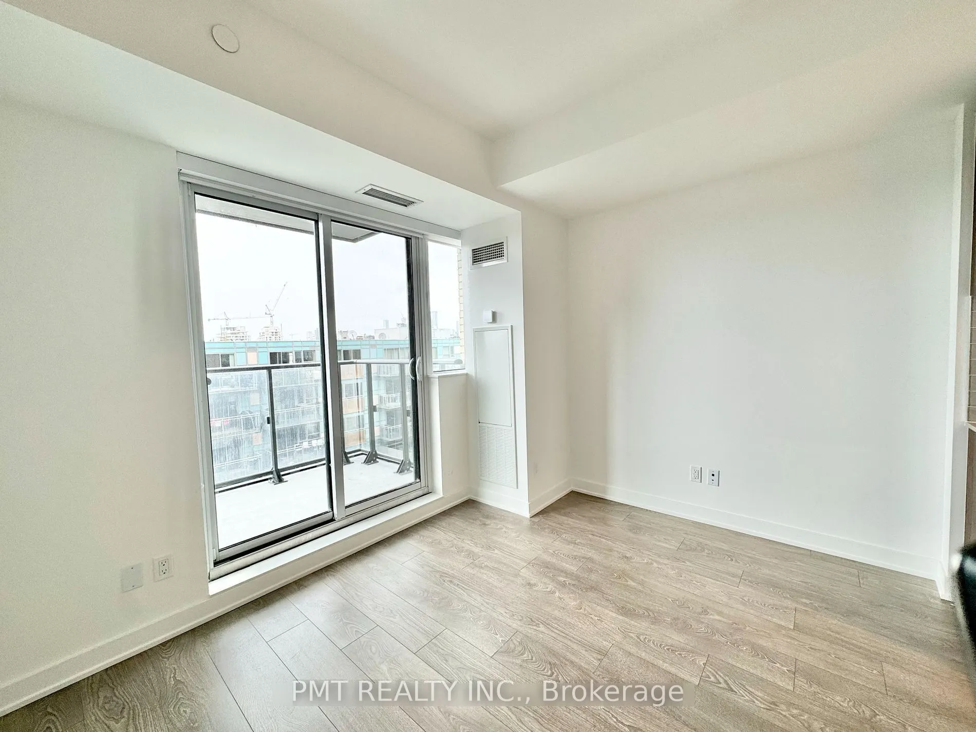 543 Richmond Street W, #1001