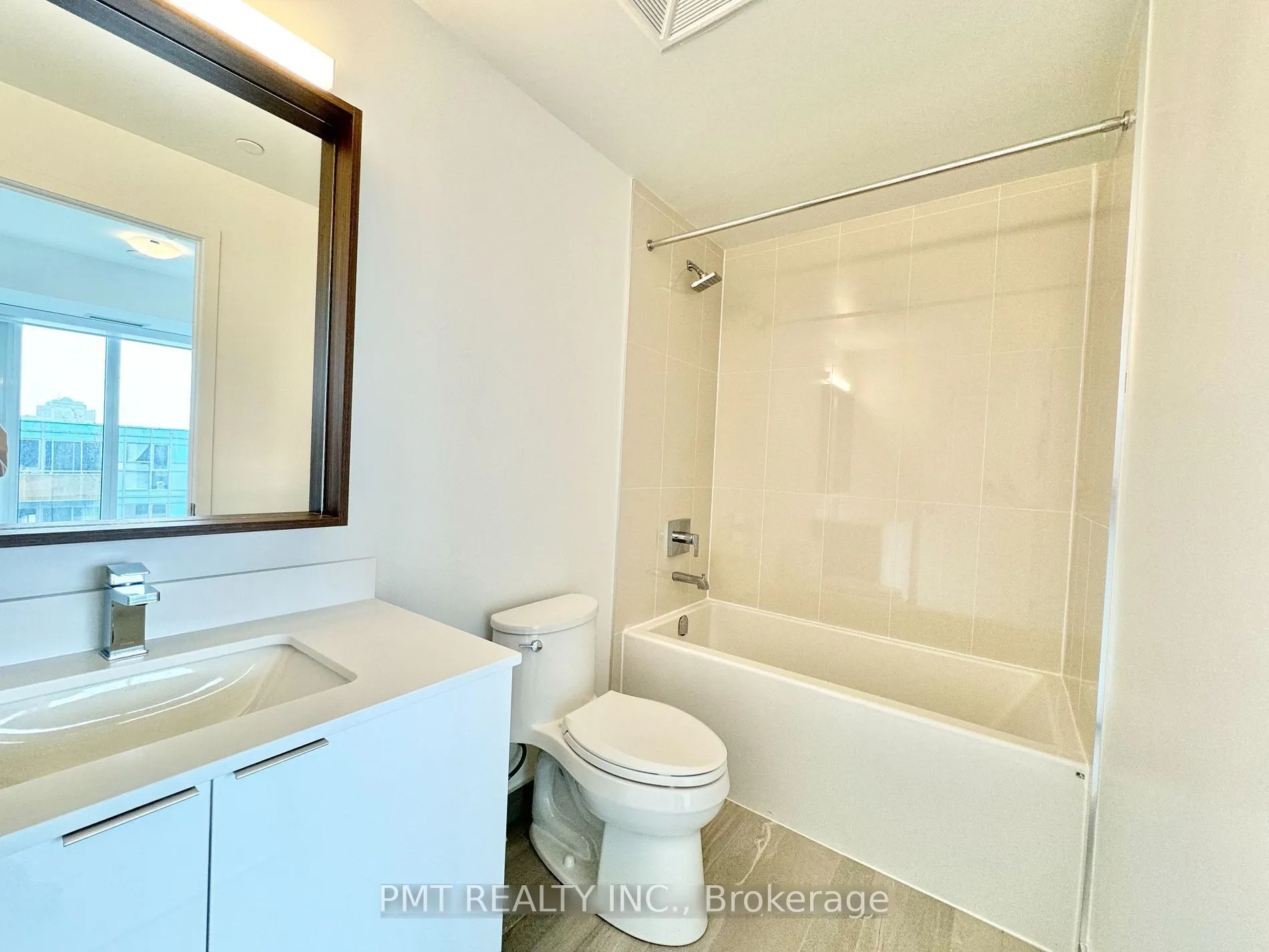 543 Richmond Street W, #1001