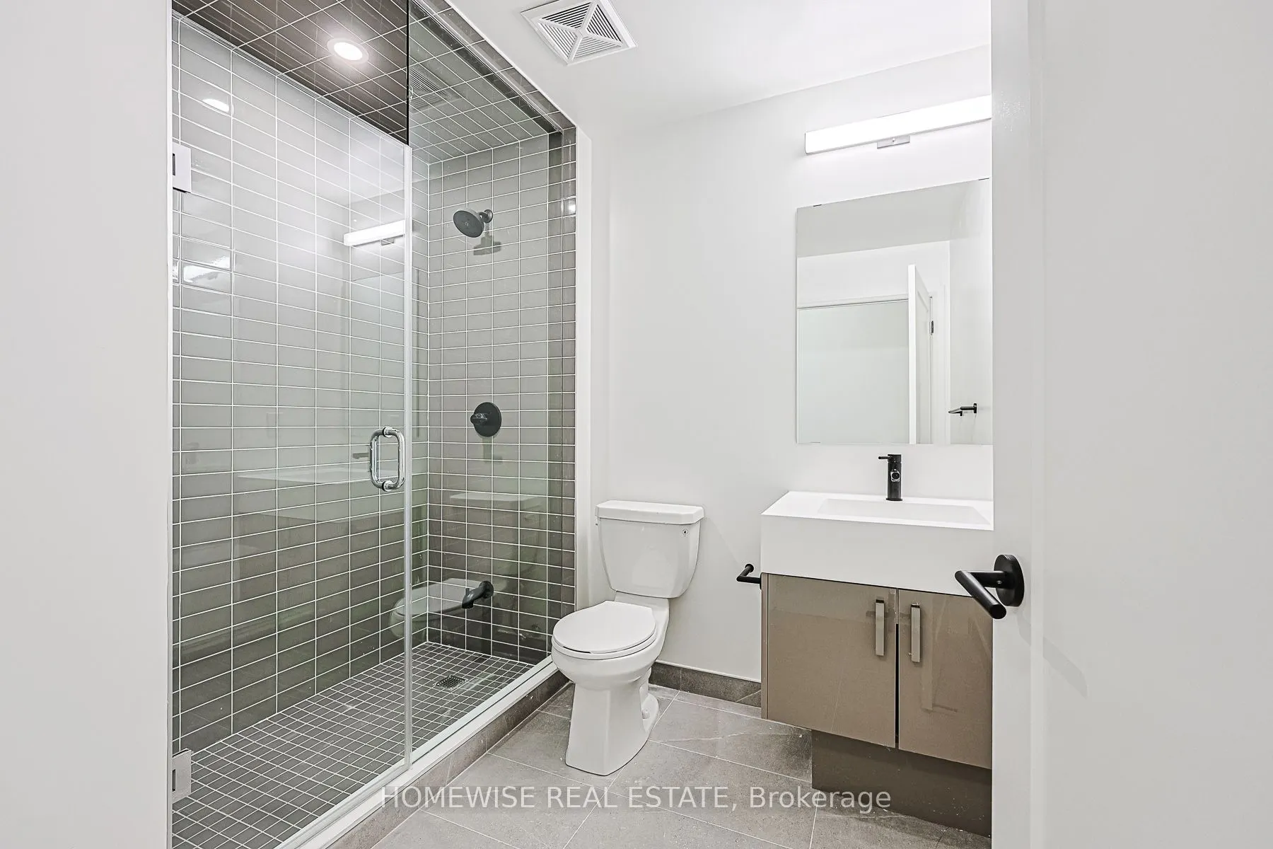 280 Dundas Street W, #604