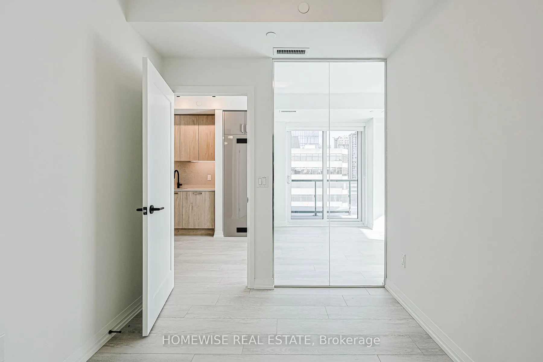 280 Dundas Street W, #604