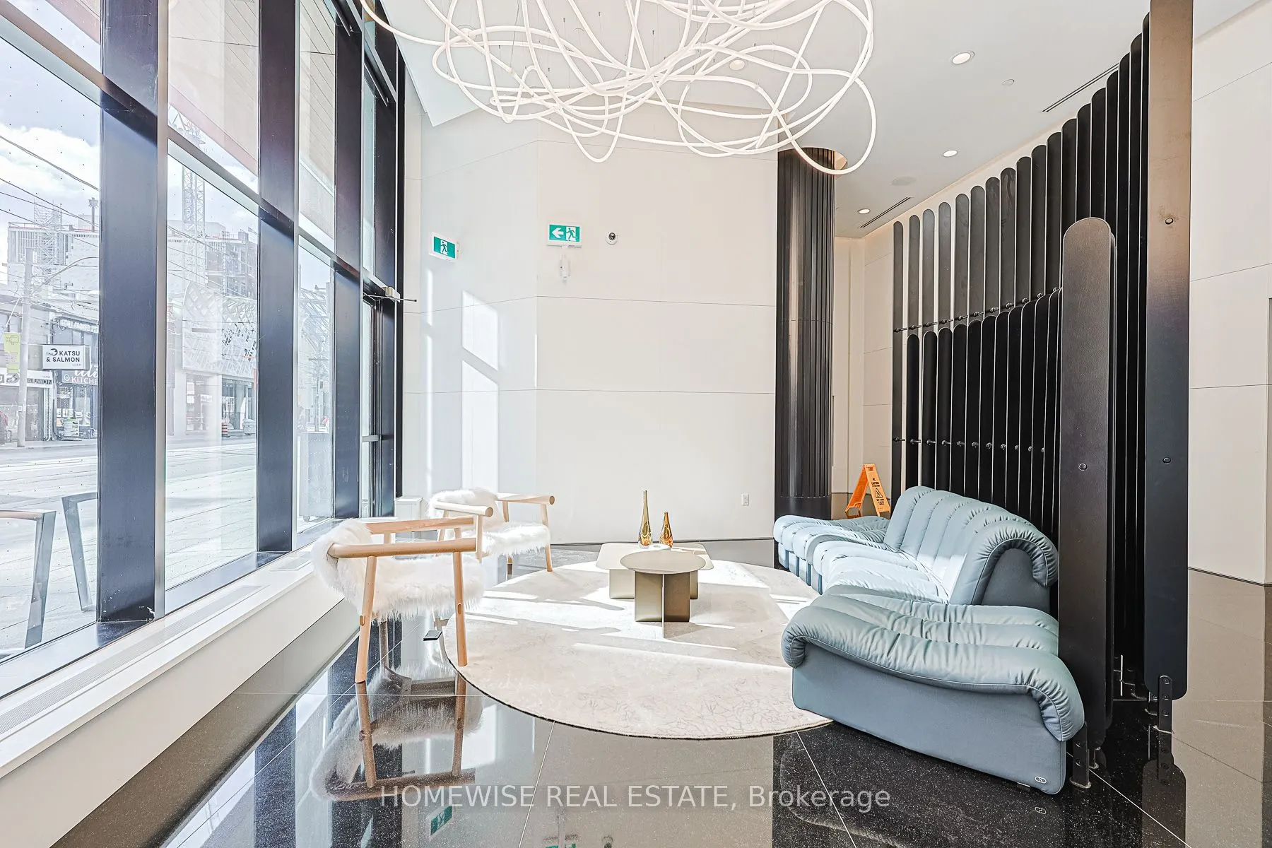 280 Dundas Street W, #604