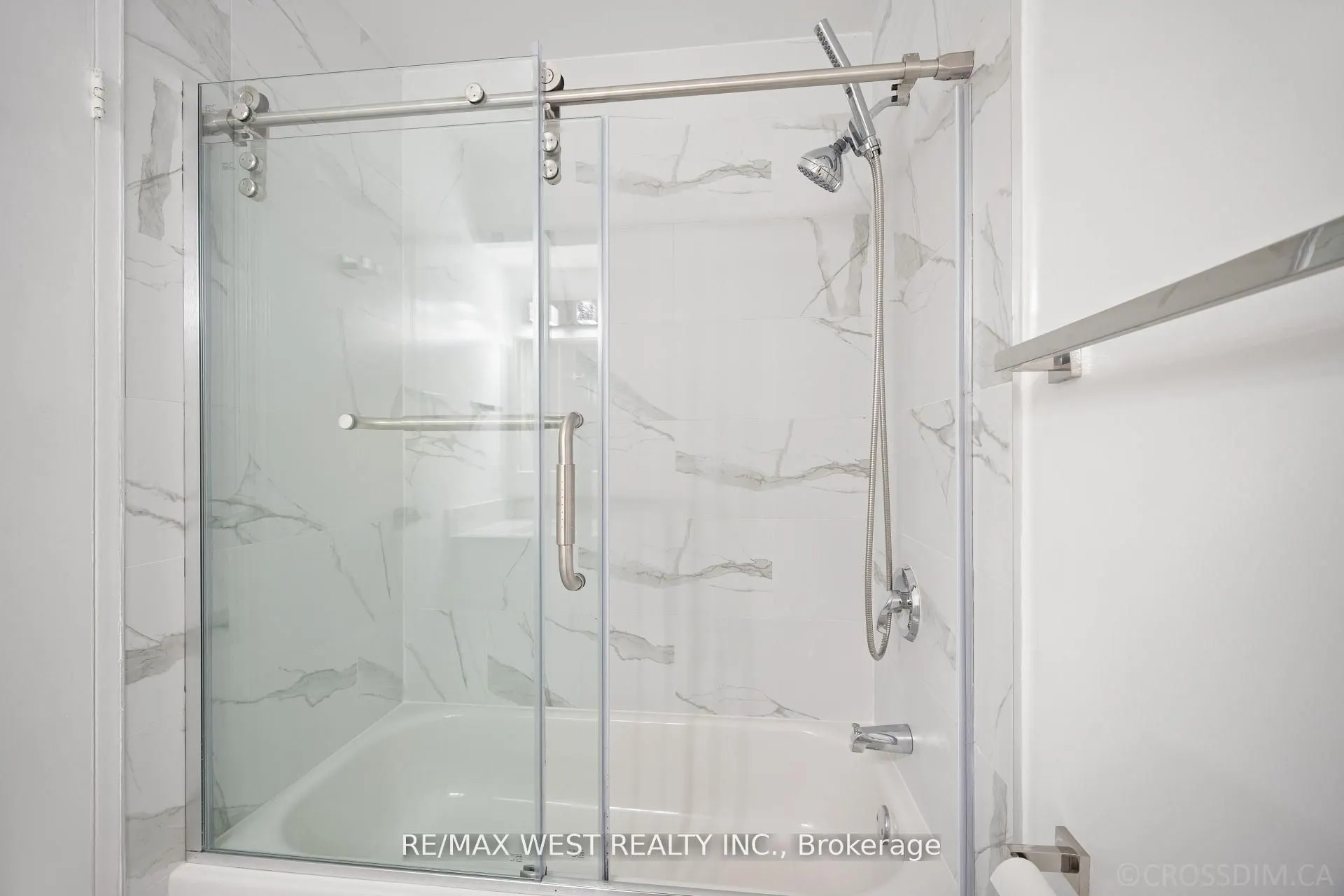 165 Cherokee Boulevard N, #236