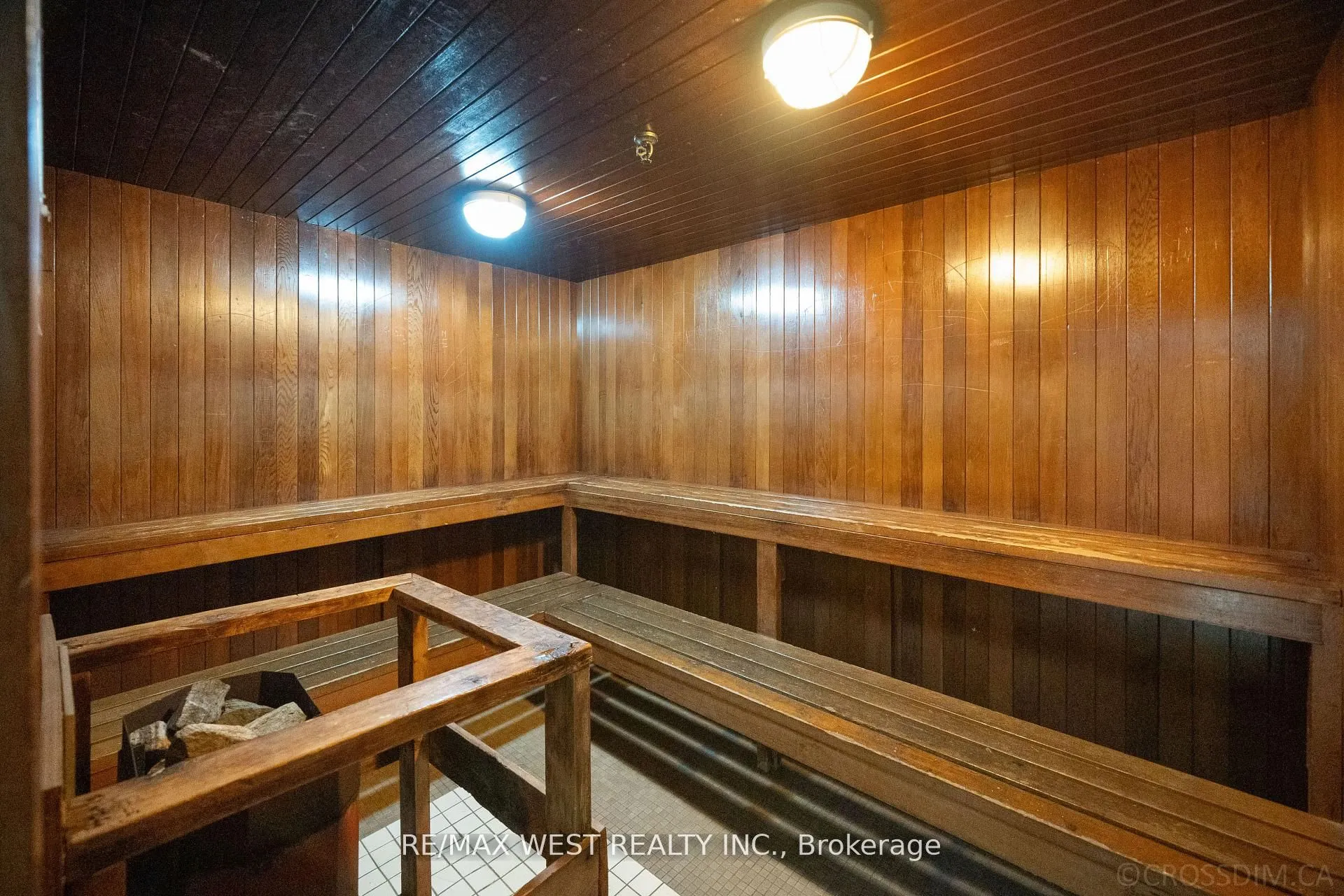 165 Cherokee Boulevard N, #236