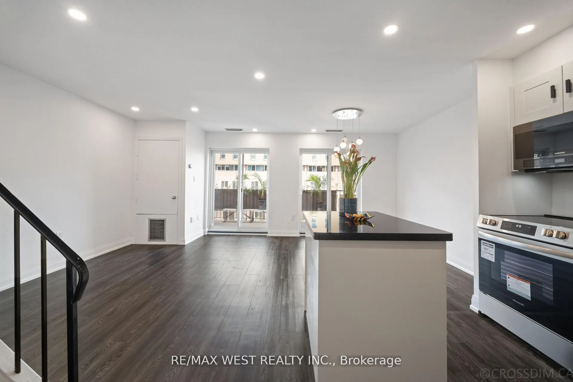 165 Cherokee Boulevard N, #236