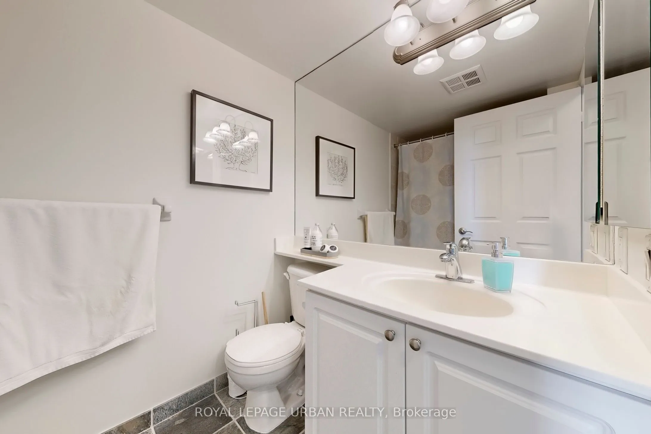 78 Harrison Garden Boulevard, #908