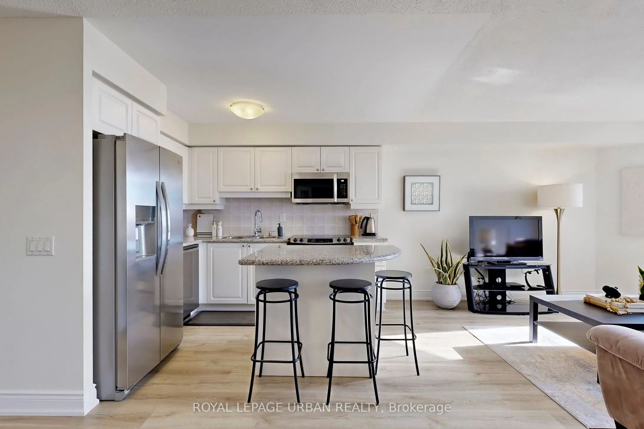 78 Harrison Garden Boulevard, #908