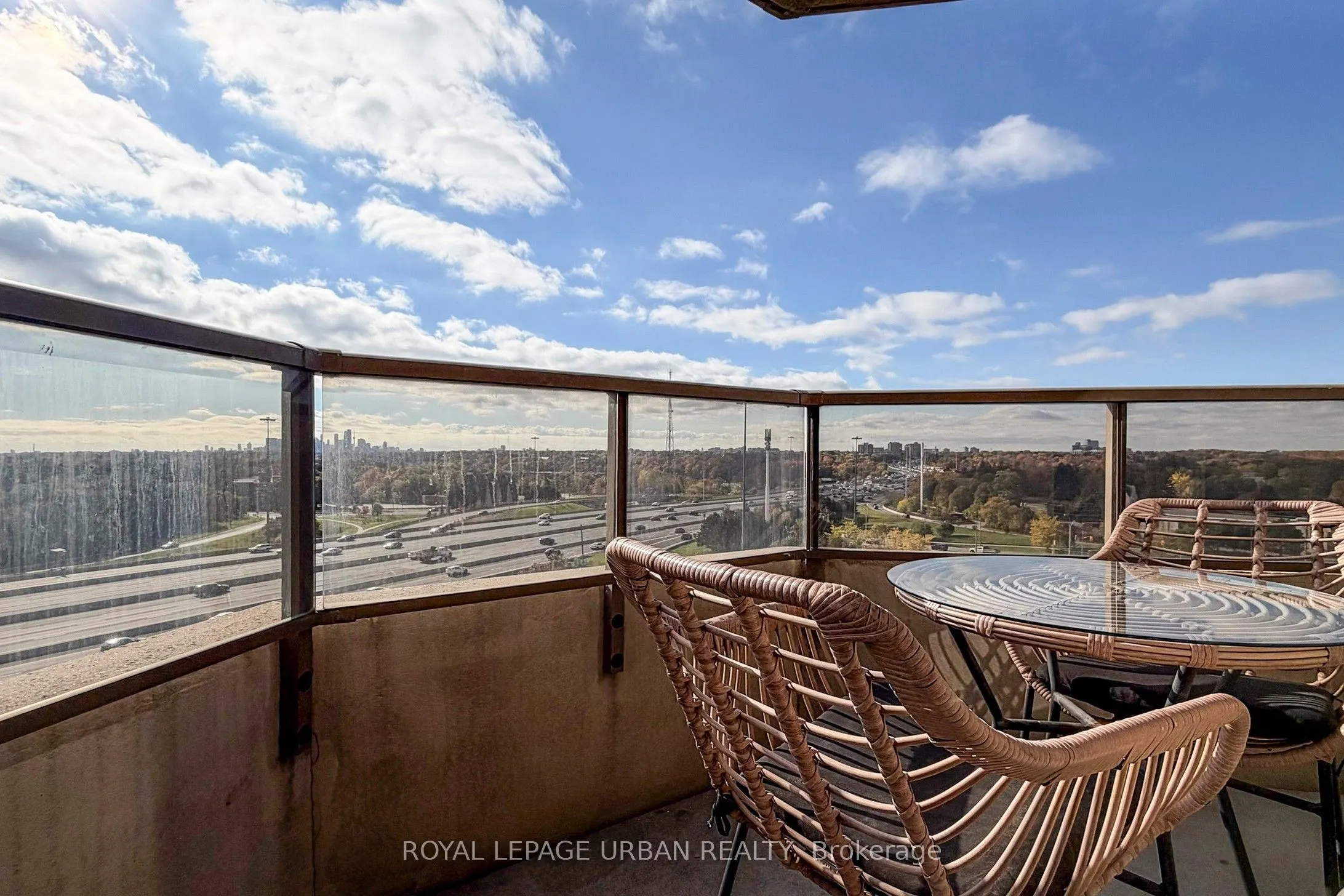 78 Harrison Garden Boulevard, #908