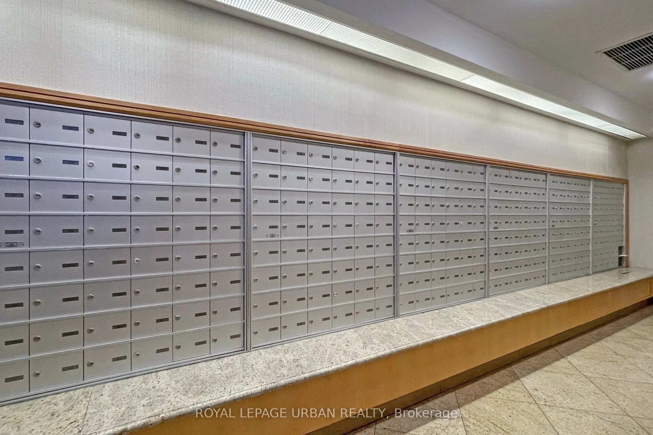 78 Harrison Garden Boulevard, #908