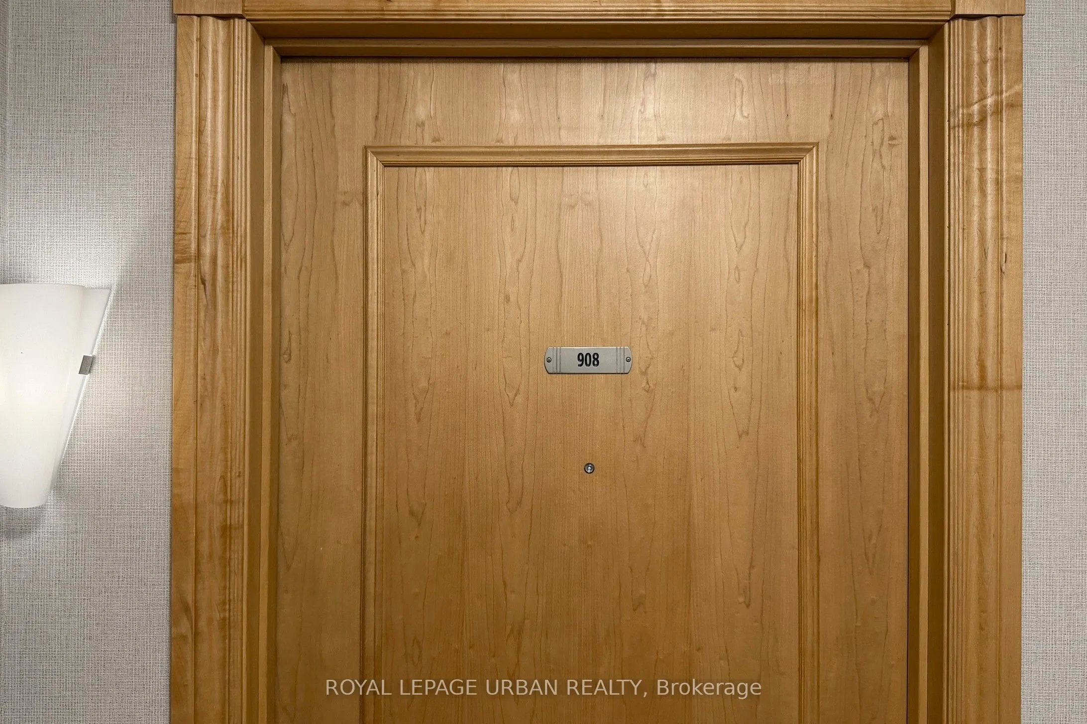 78 Harrison Garden Boulevard, #908