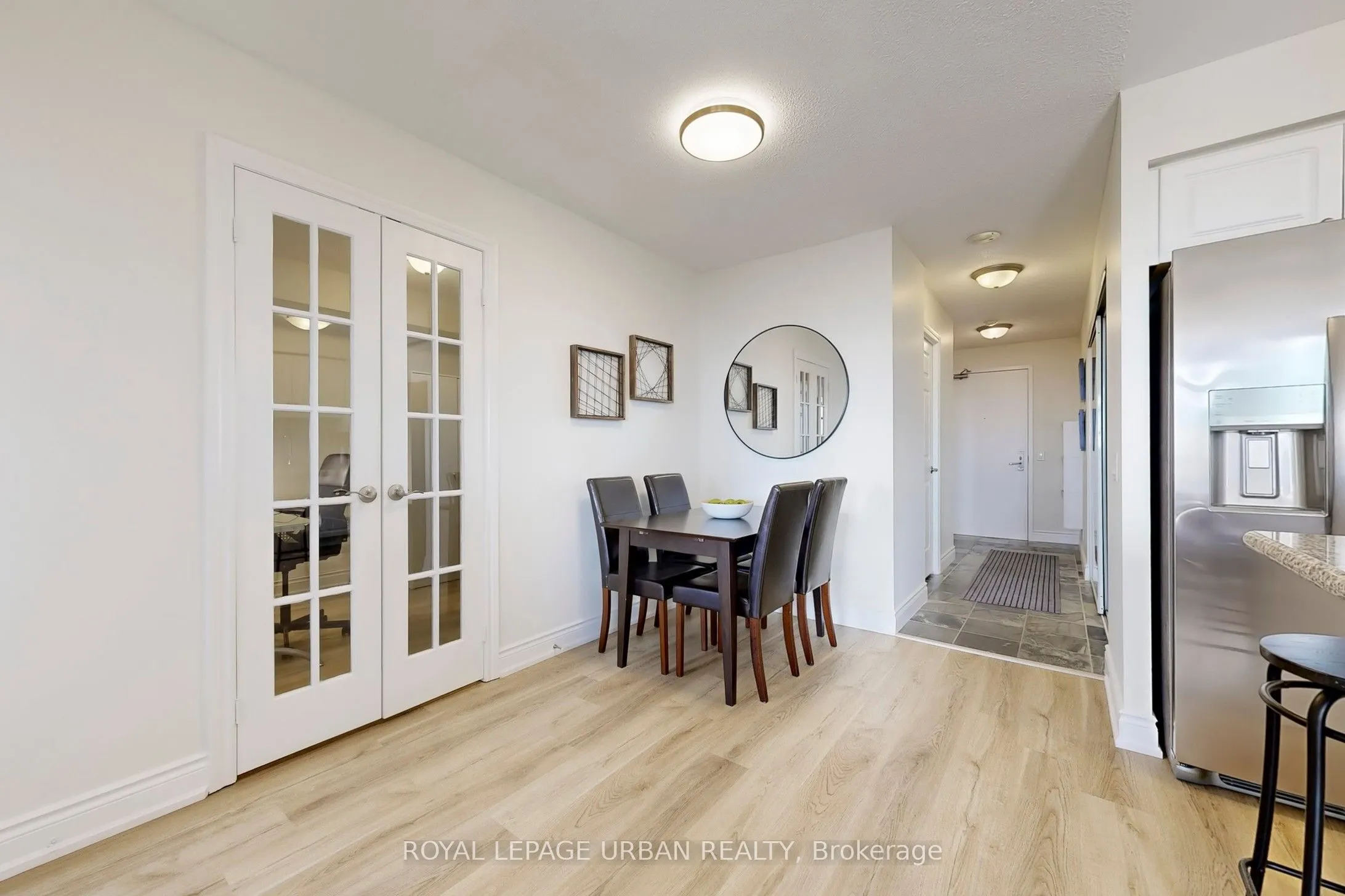 78 Harrison Garden Boulevard, #908