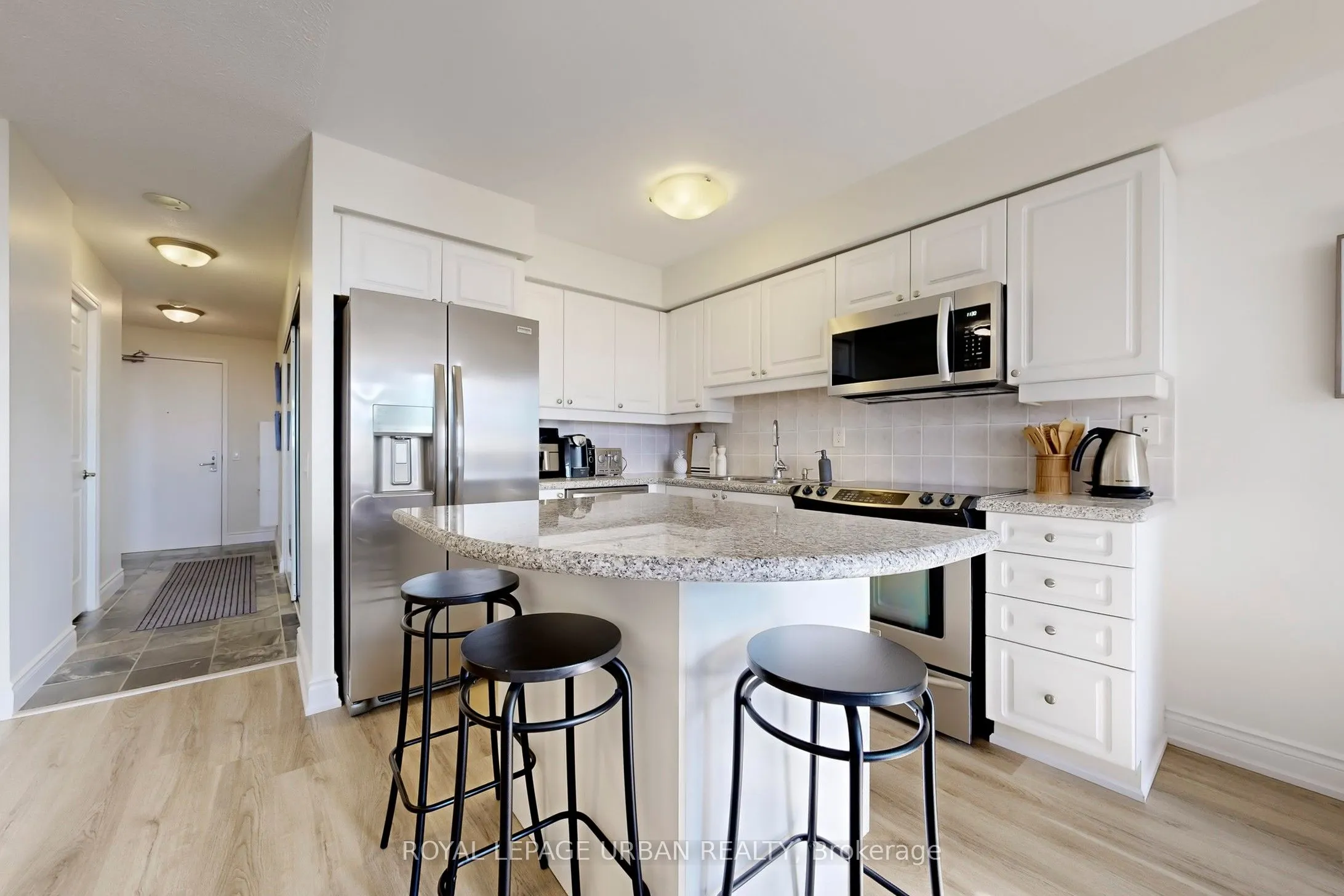 78 Harrison Garden Boulevard, #908