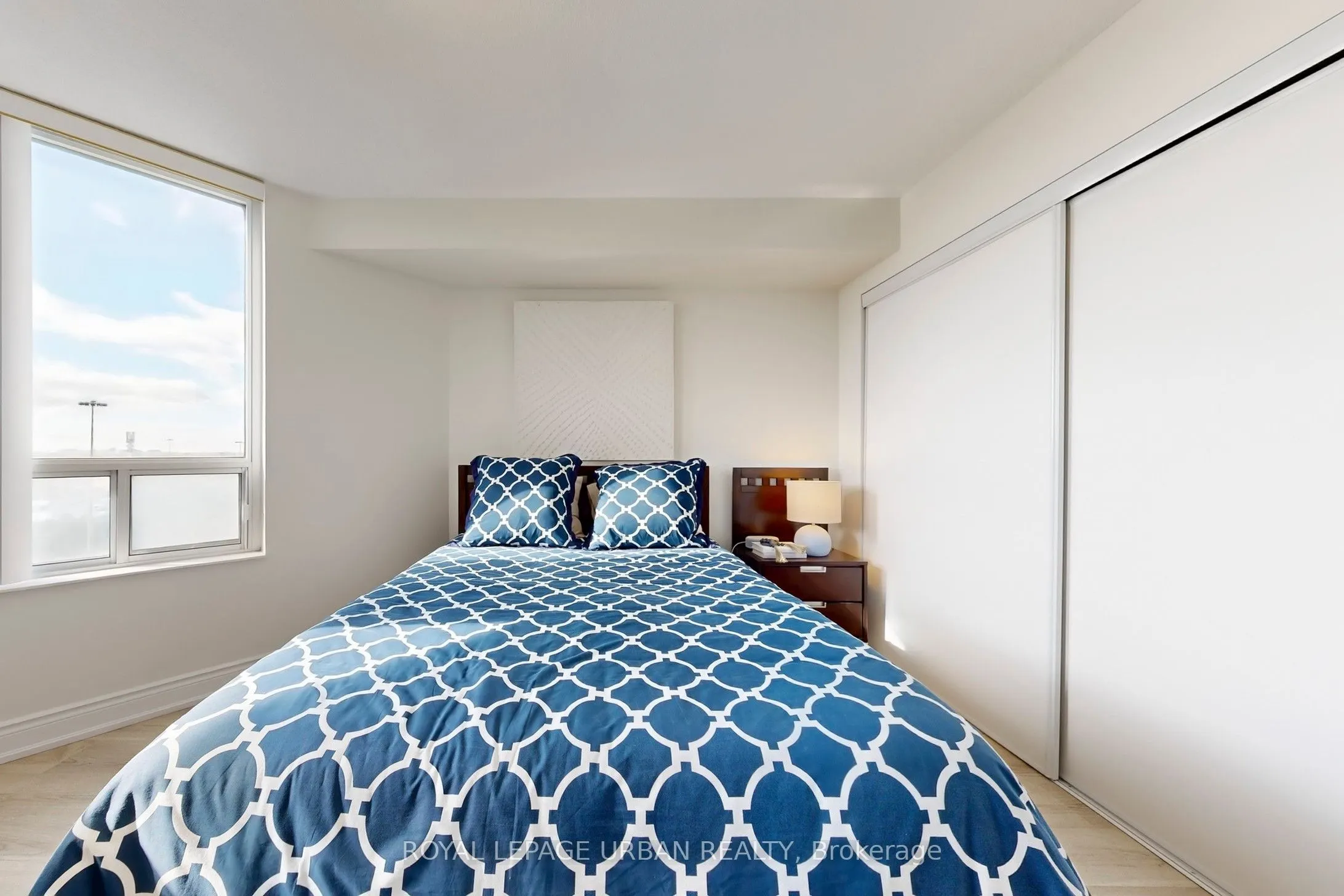 78 Harrison Garden Boulevard, #908