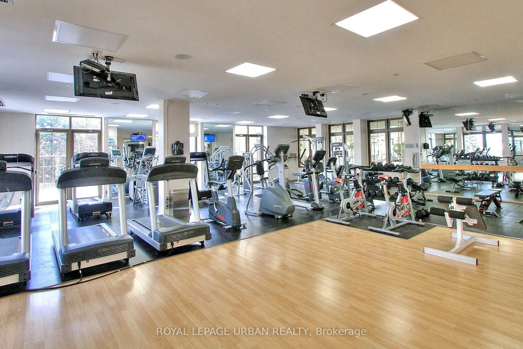 78 Harrison Garden Boulevard, #908