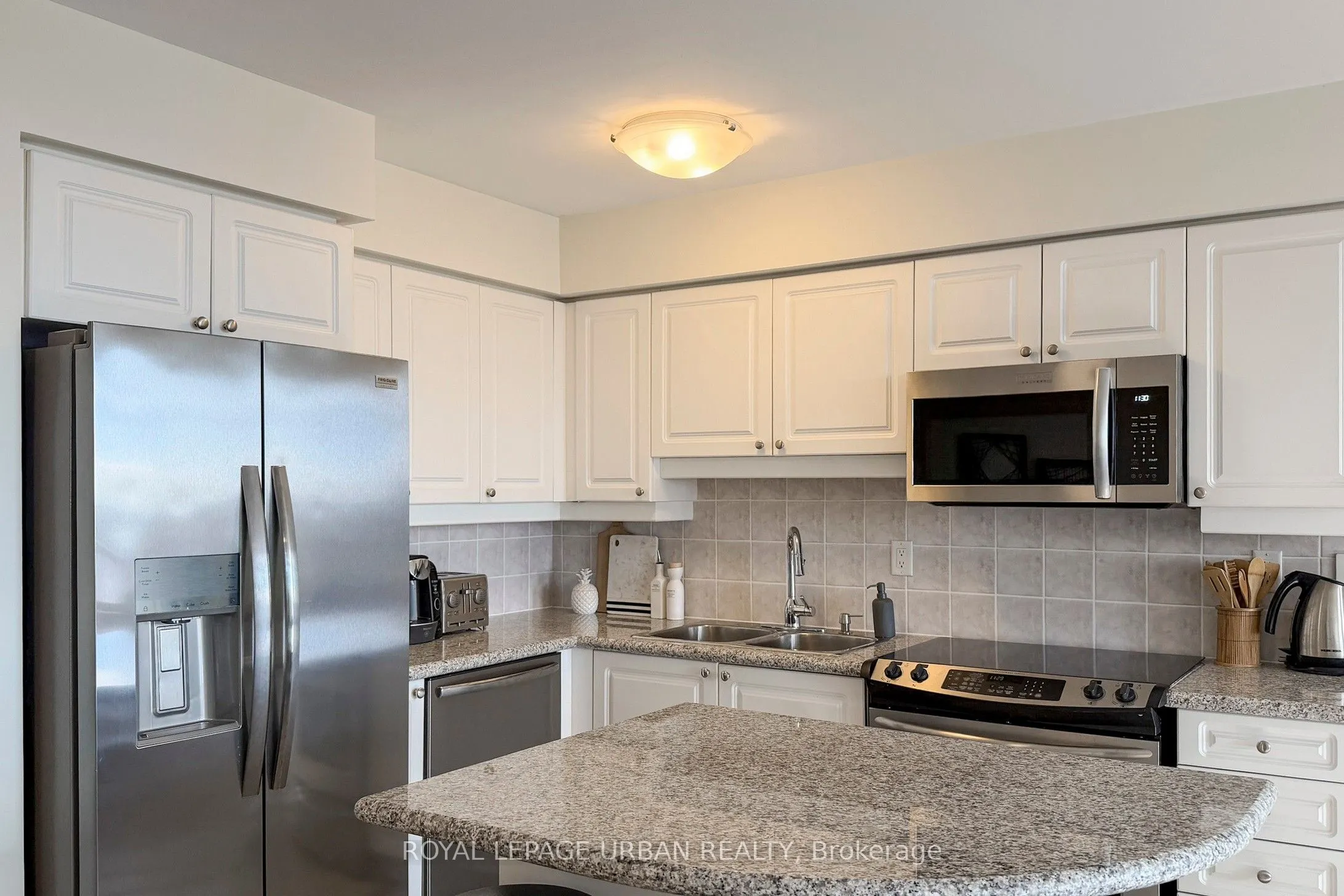 78 Harrison Garden Boulevard, #908