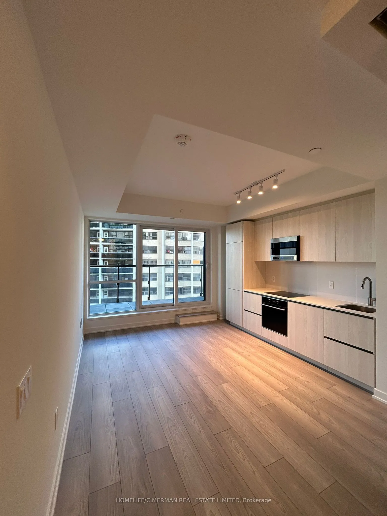 120 Broadway Avenue, #718N