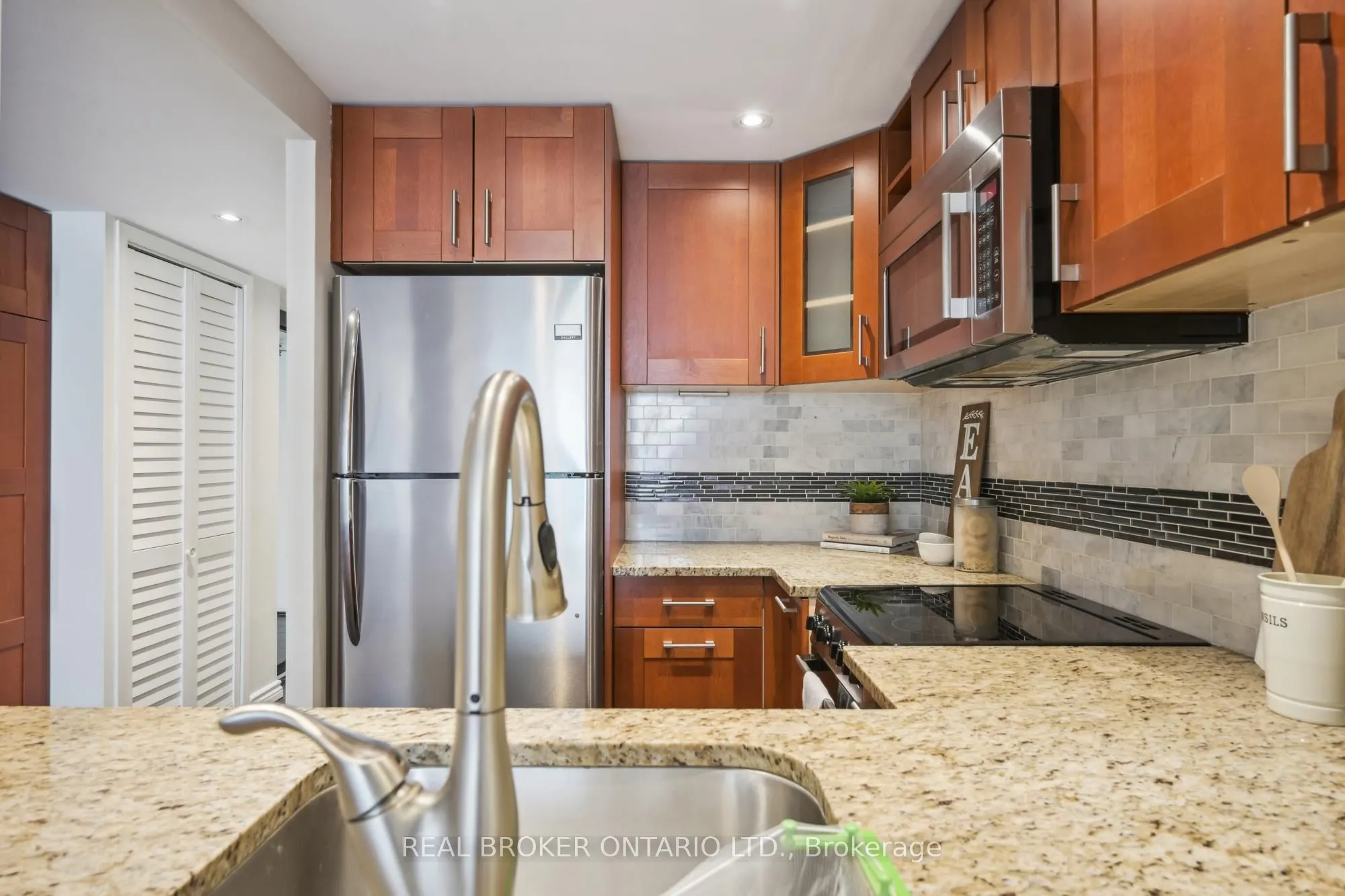 92 King Street E, #508