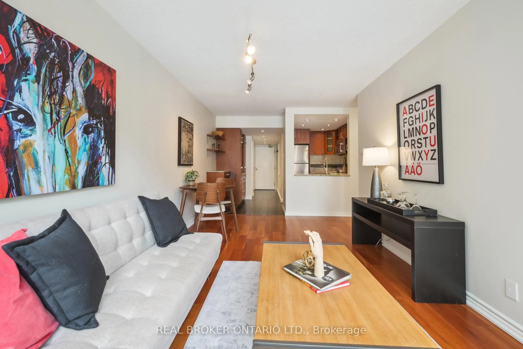 92 King Street E, #508