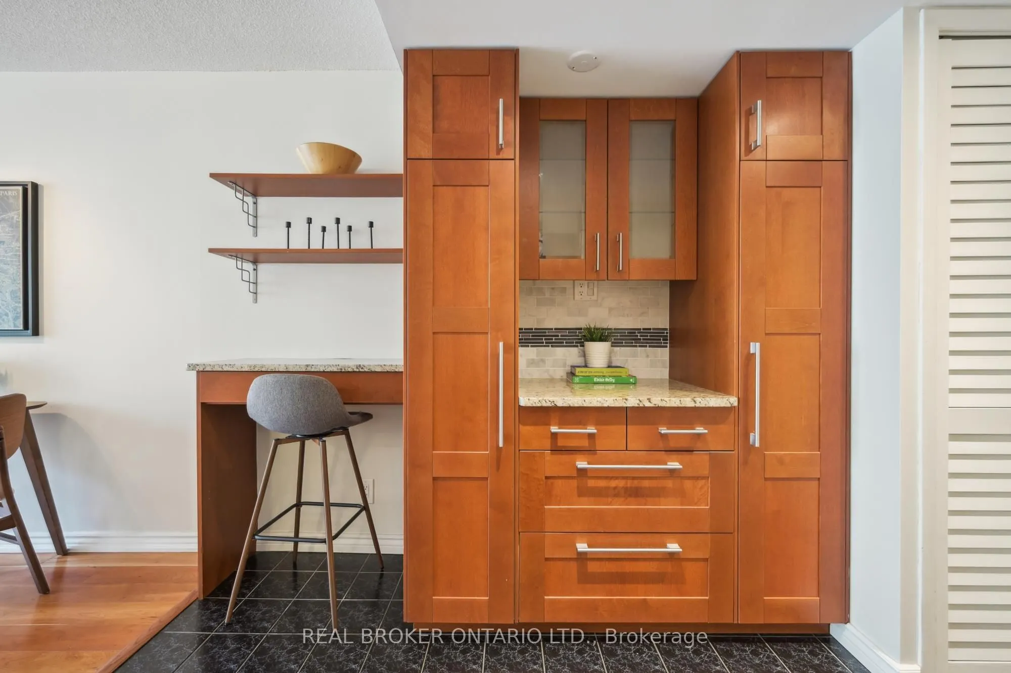 92 King Street E, #508