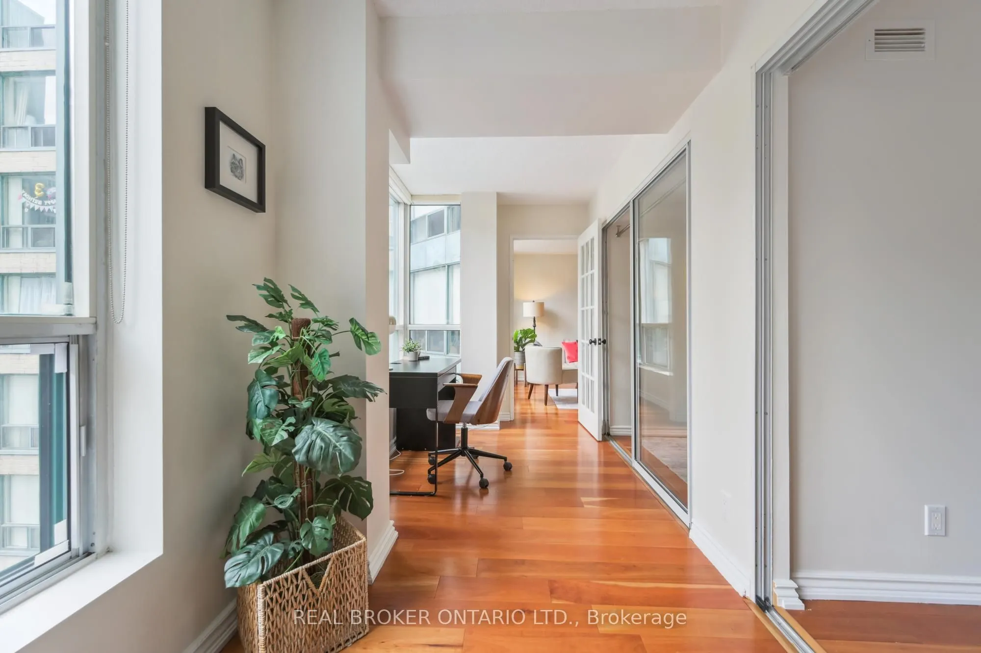 92 King Street E, #508