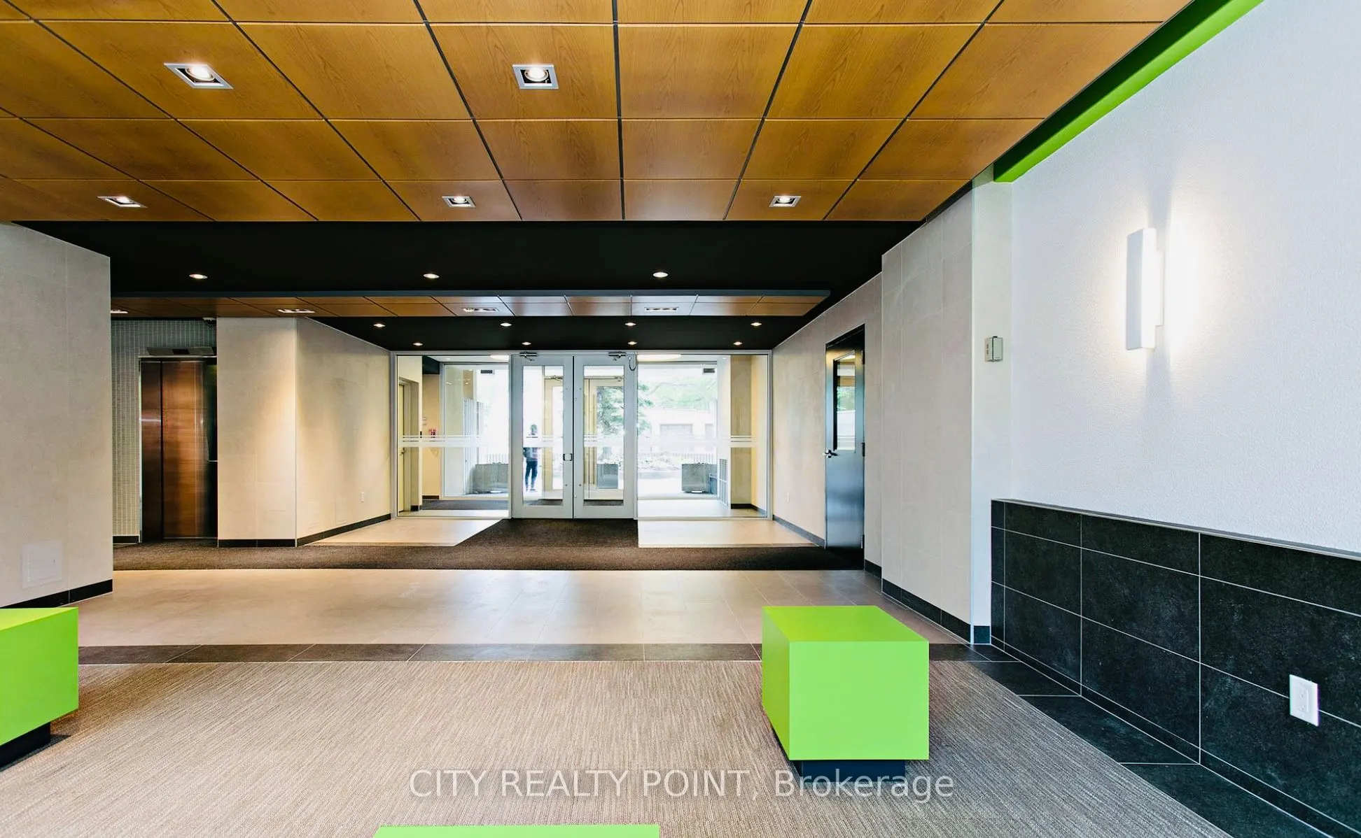 666 Spadina Avenue, #1401