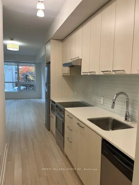 310 Tweedsmuir Avenue, #203