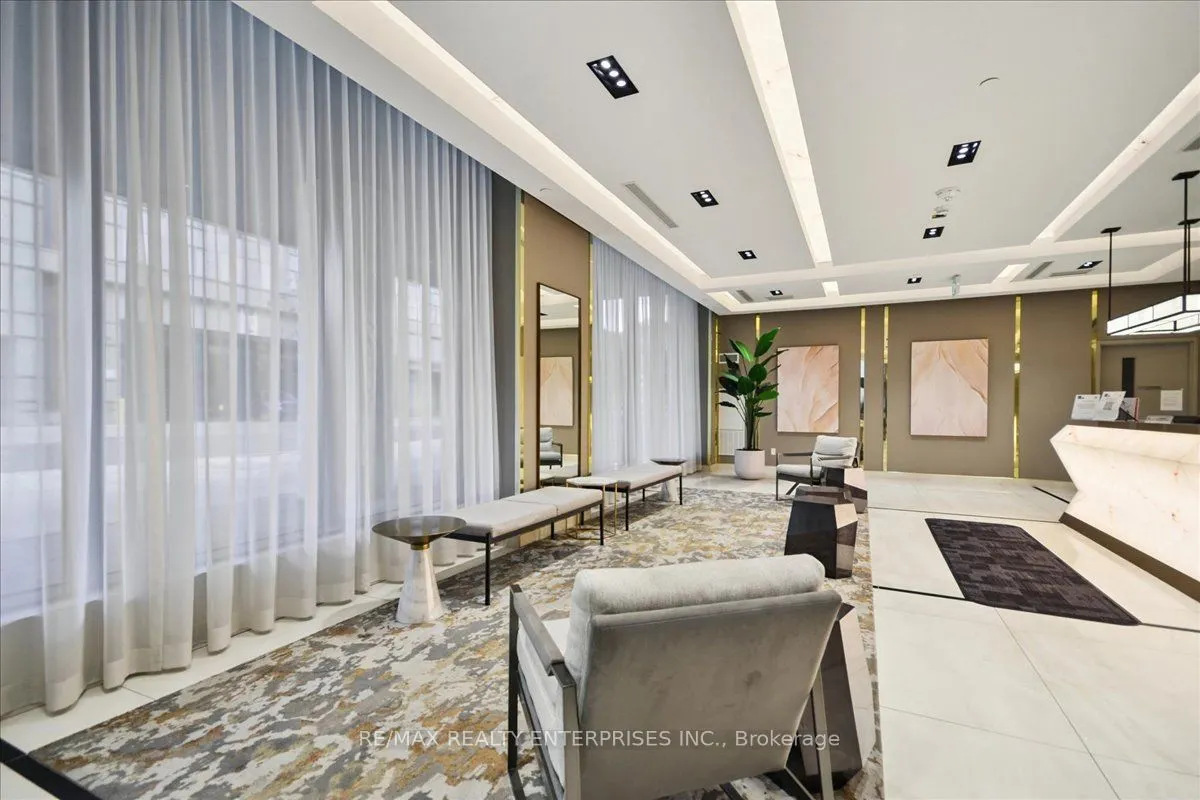 543 Richmond Street W, #711