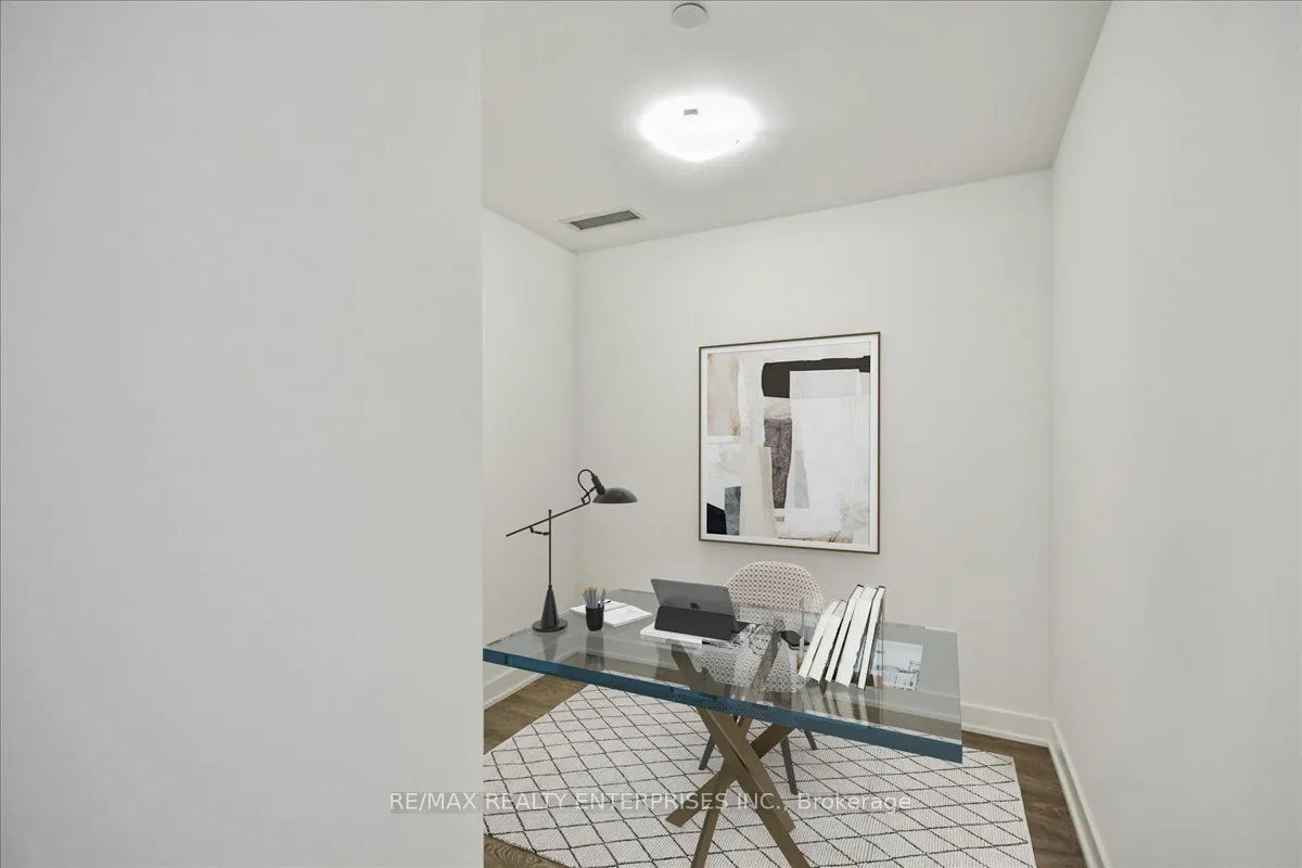 543 Richmond Street W, #711