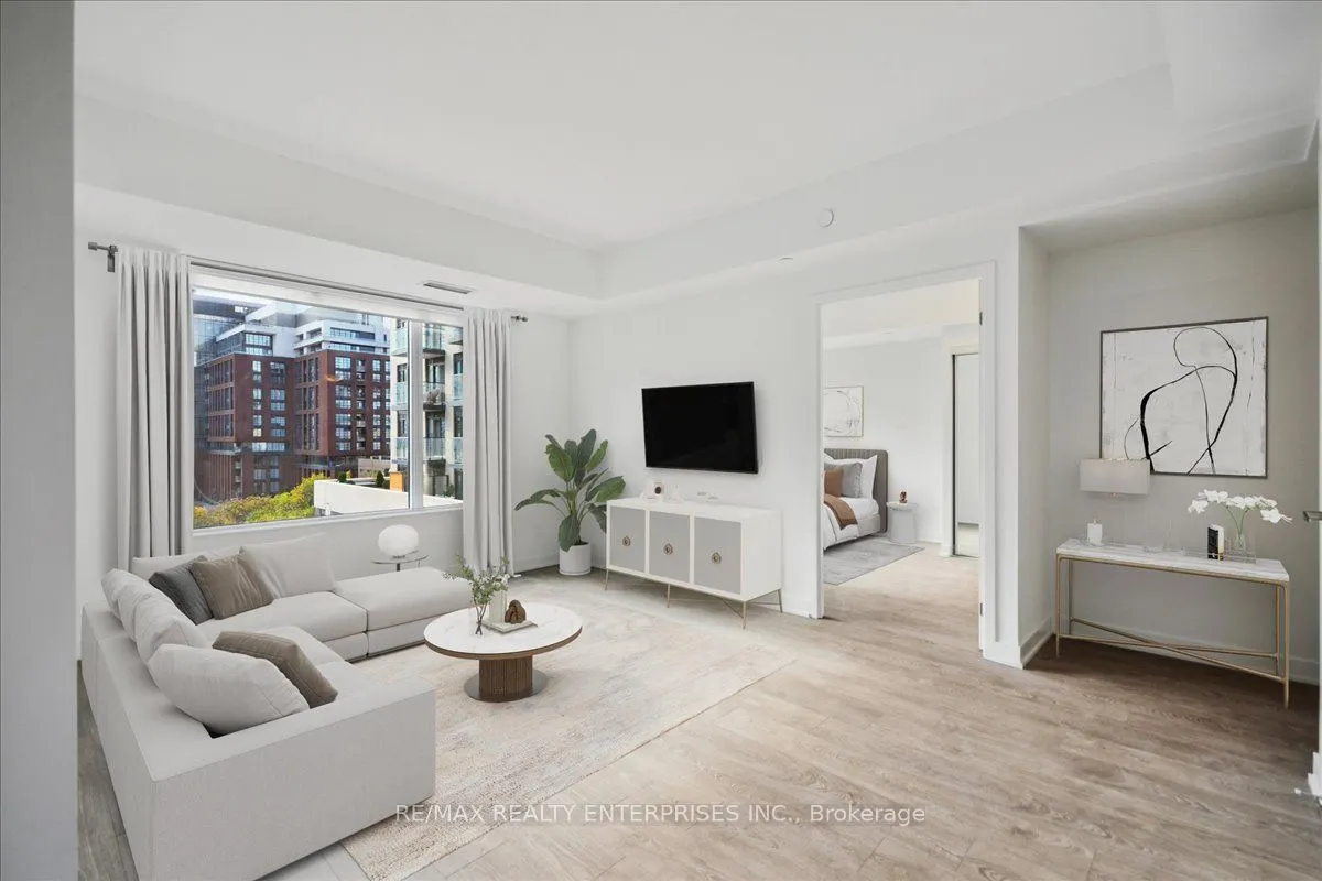 543 Richmond Street W, #711