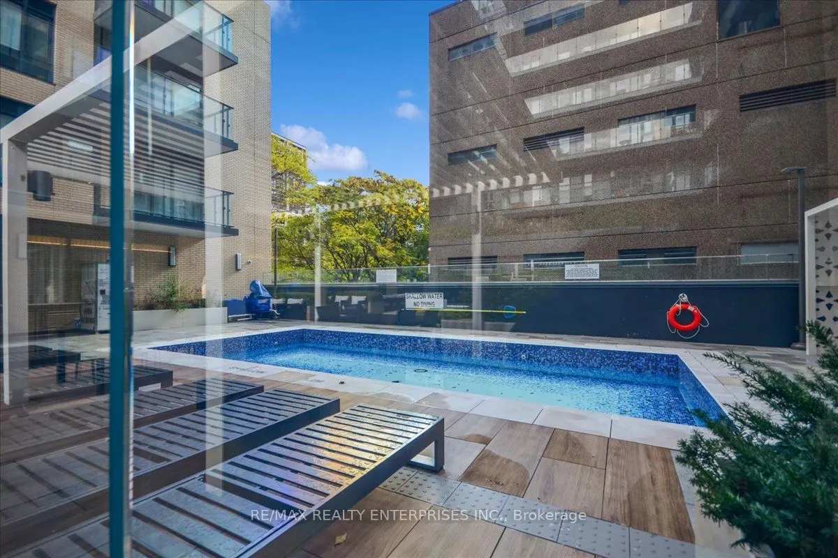 543 Richmond Street W, #711