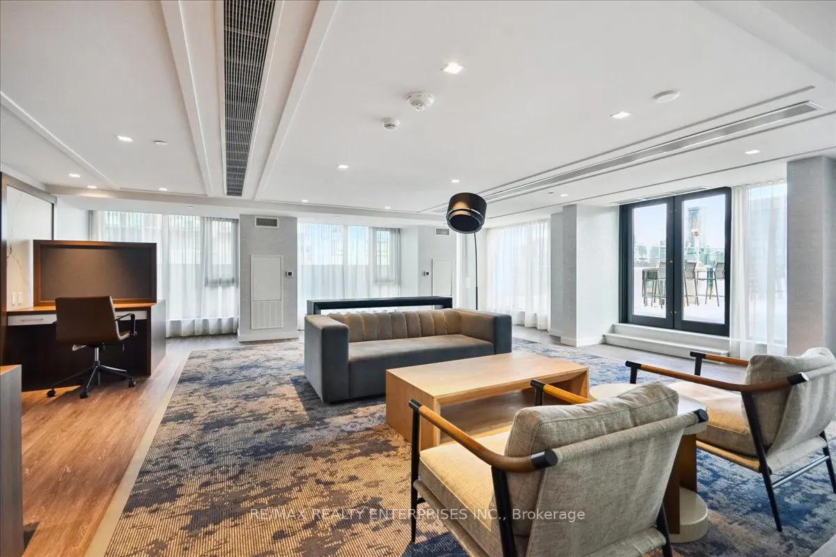 543 Richmond Street W, #711