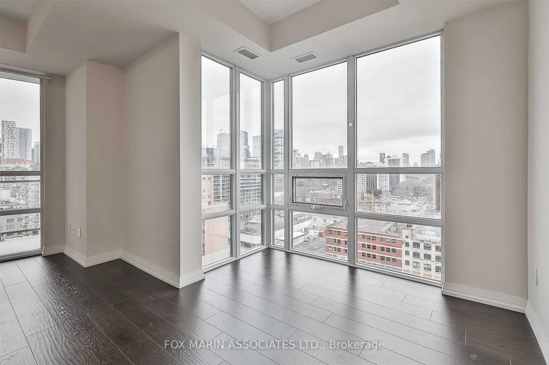 460 Adelaide Street E, #1720