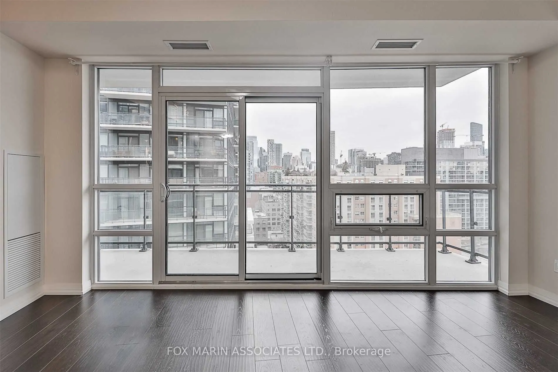 460 Adelaide Street E, #1720