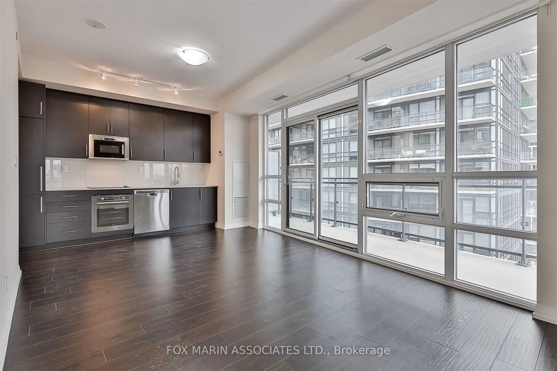 460 Adelaide Street E, #1720