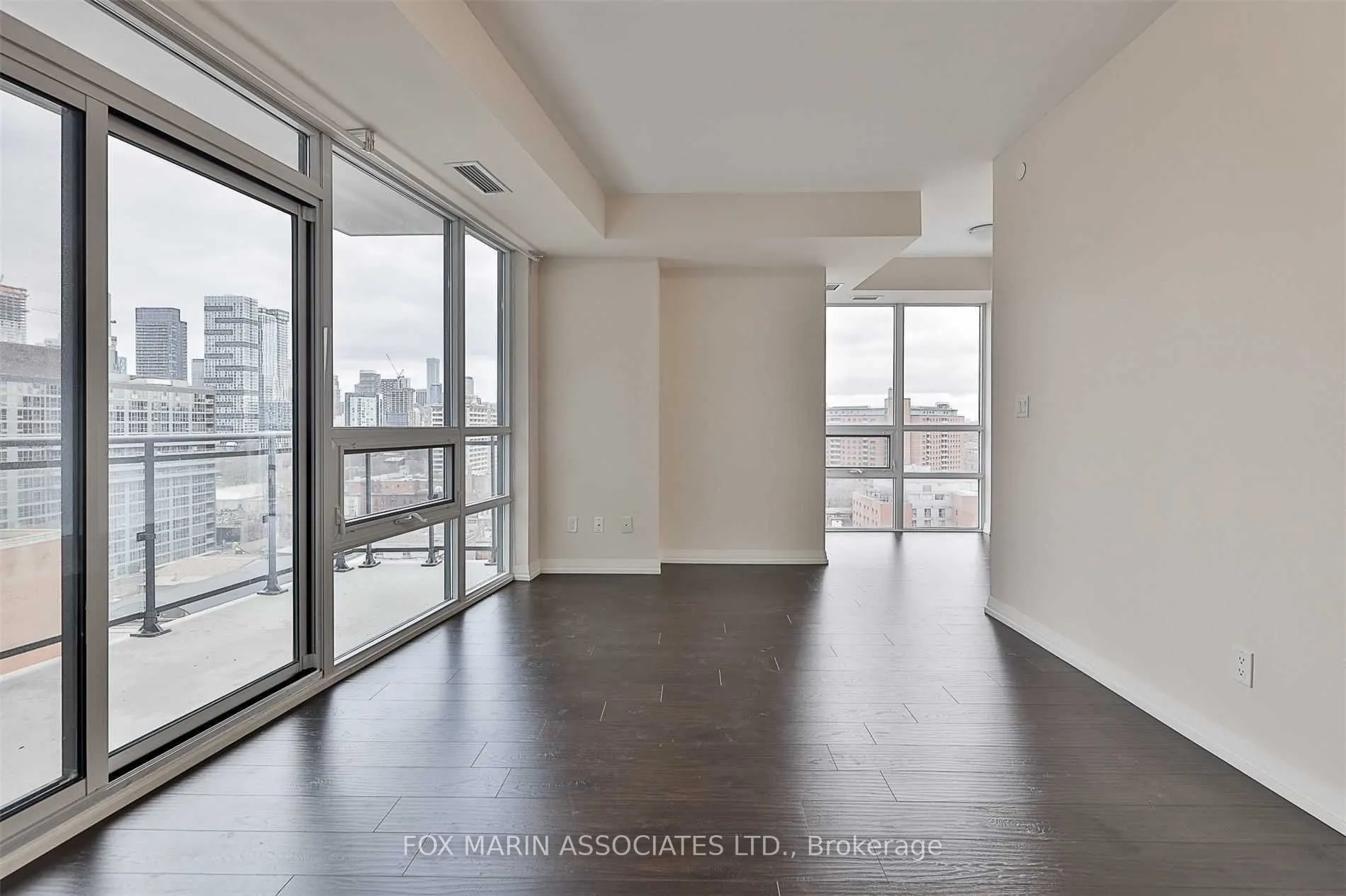 460 Adelaide Street E, #1720