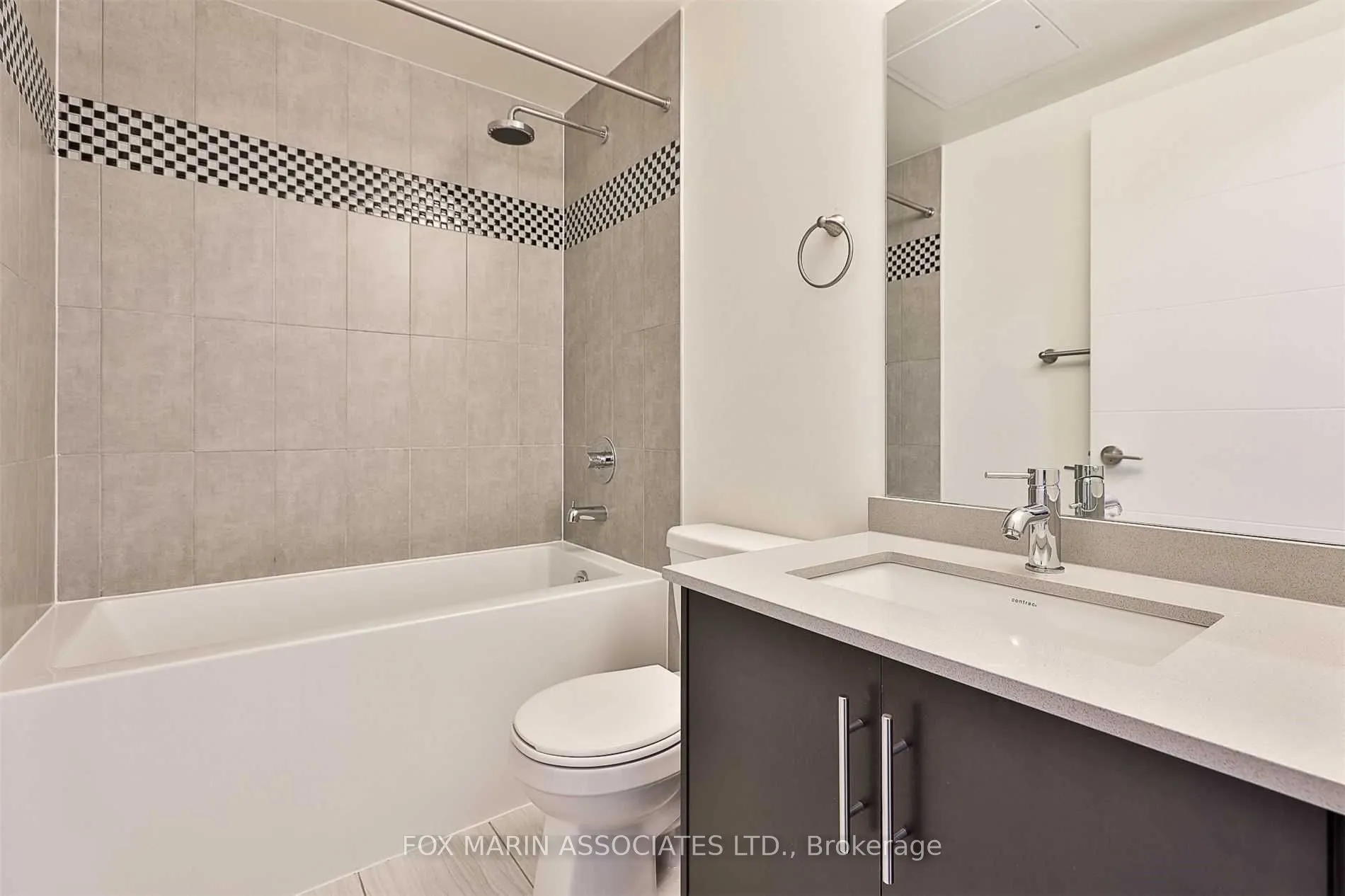 460 Adelaide Street E, #1720