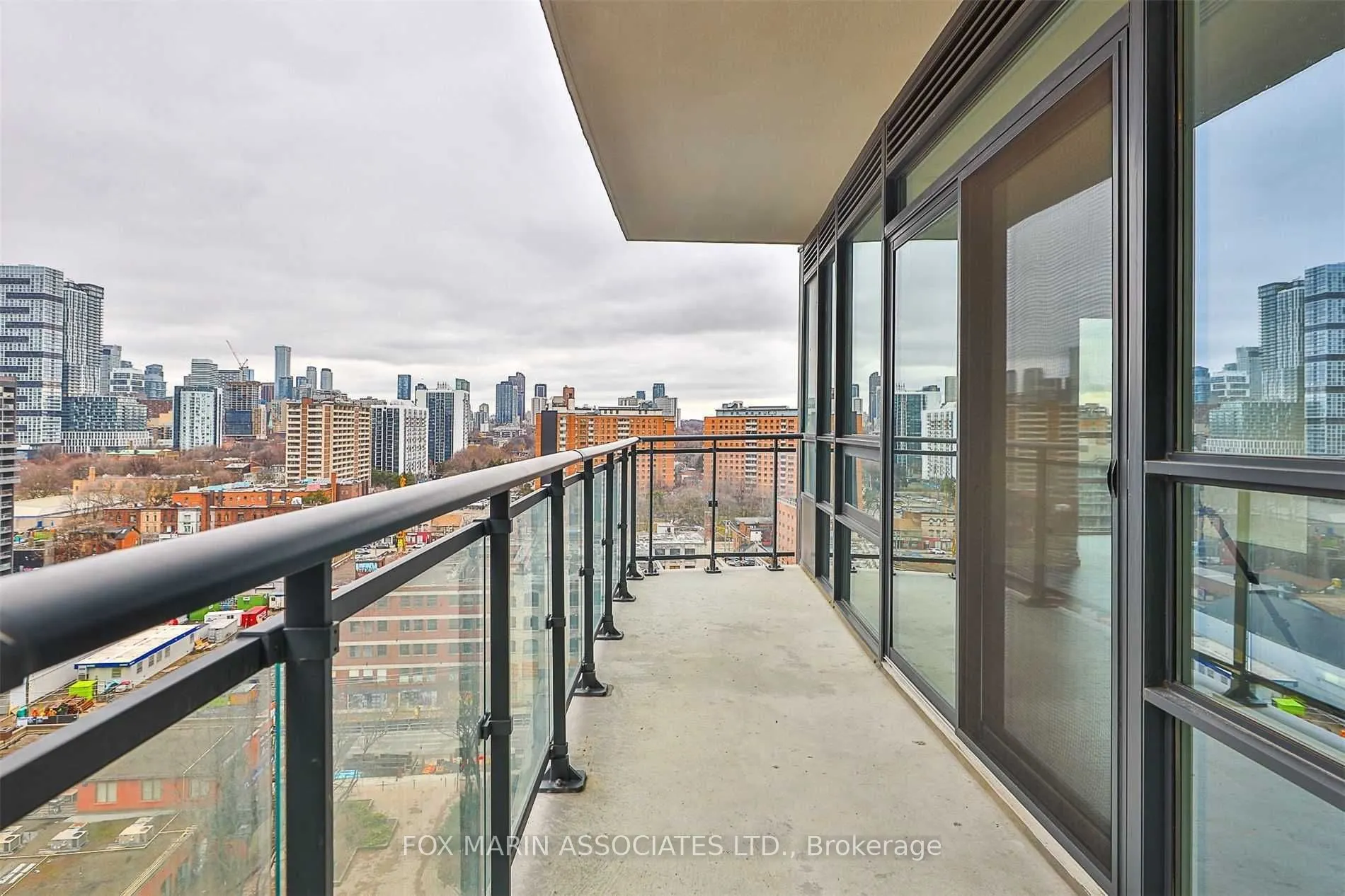 460 Adelaide Street E, #1720