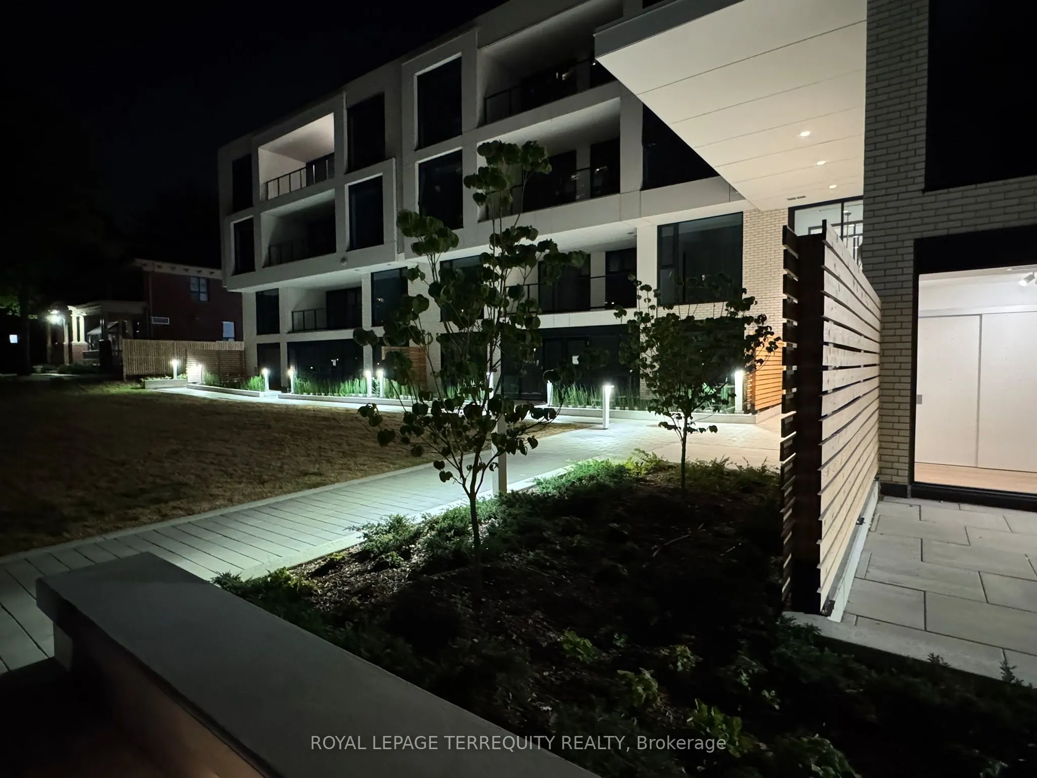 200 Keewatin Avenue, #207