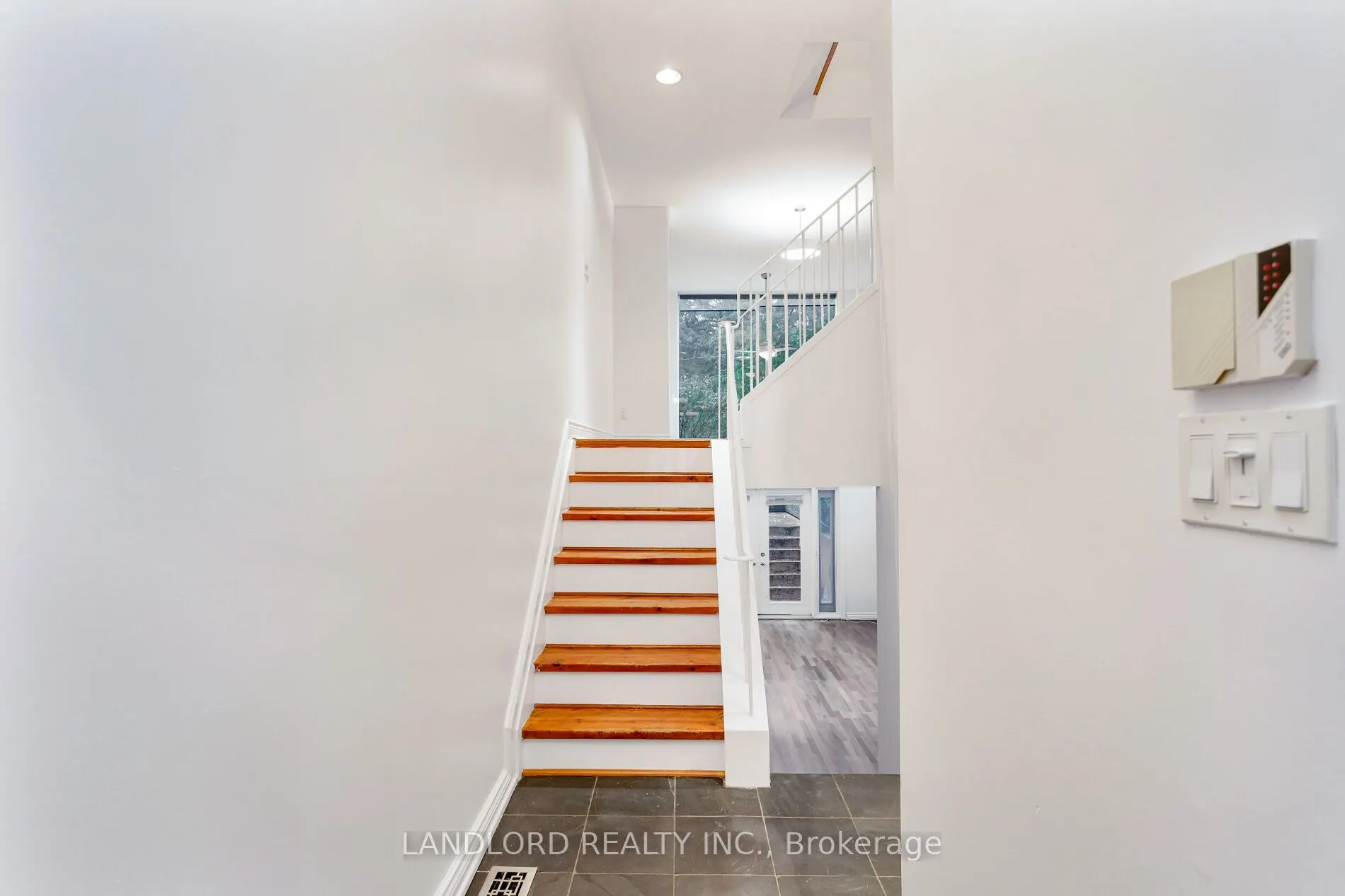 280 Sherbourne Street, #14