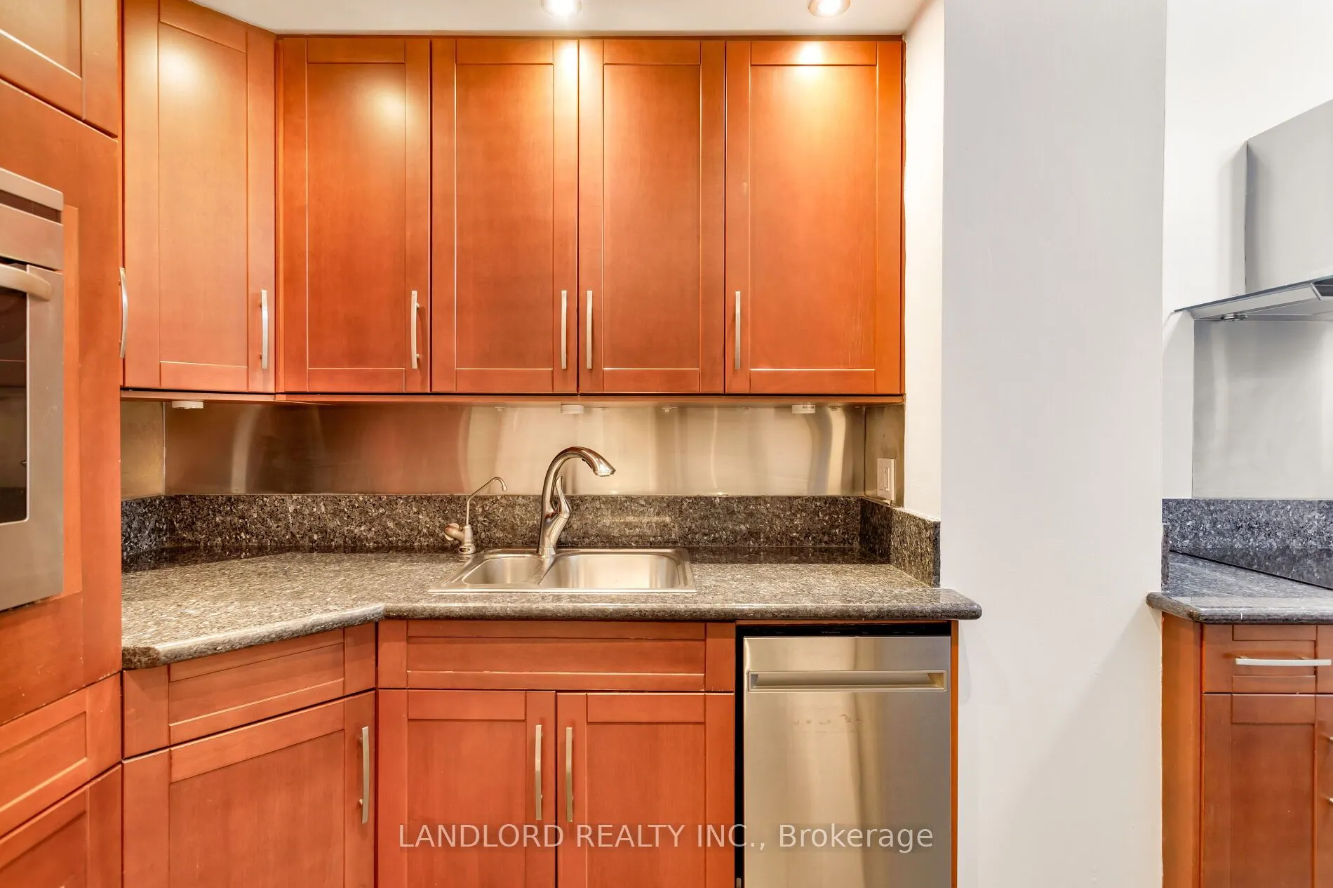 280 Sherbourne Street, #14