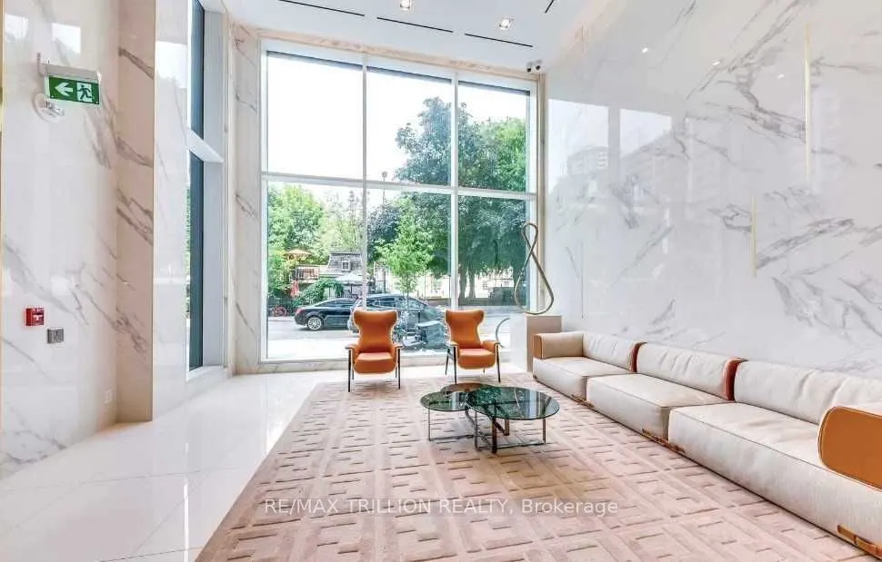 85 Wood Street, #2102