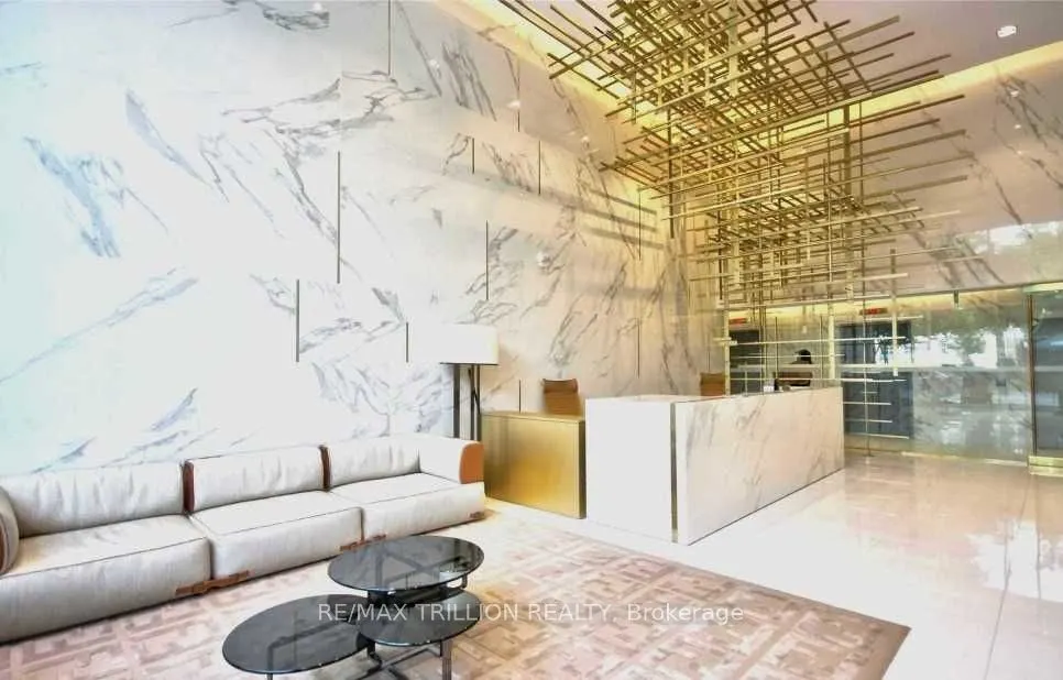 85 Wood Street, #2102