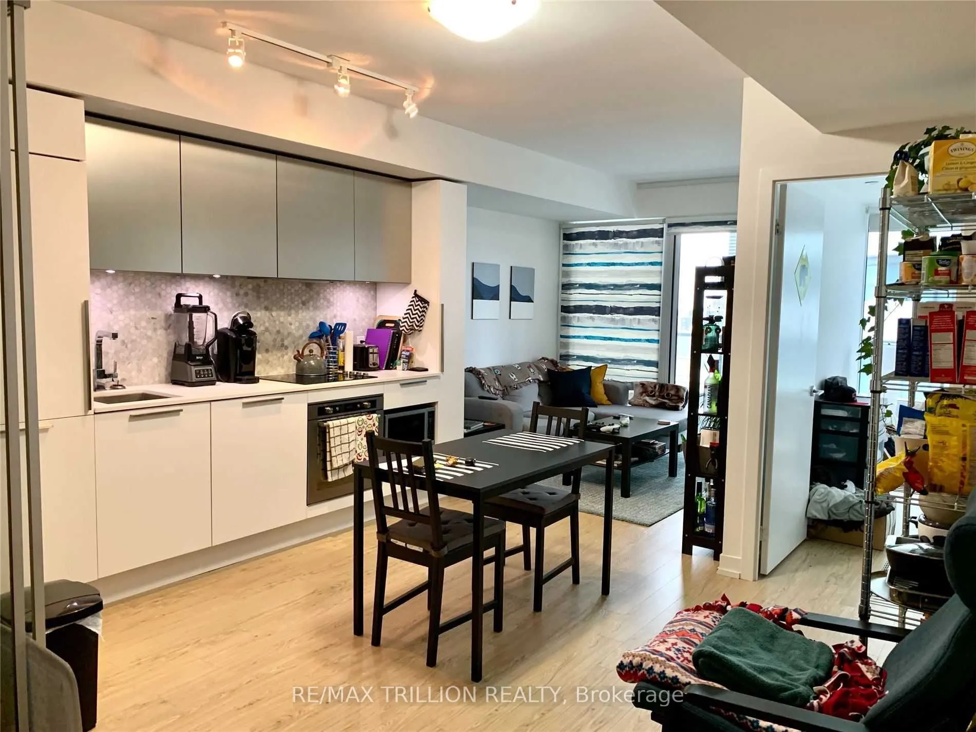 85 Wood Street, #2102