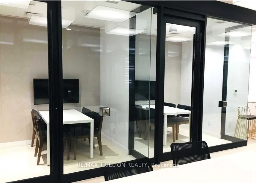 85 Wood Street, #2102