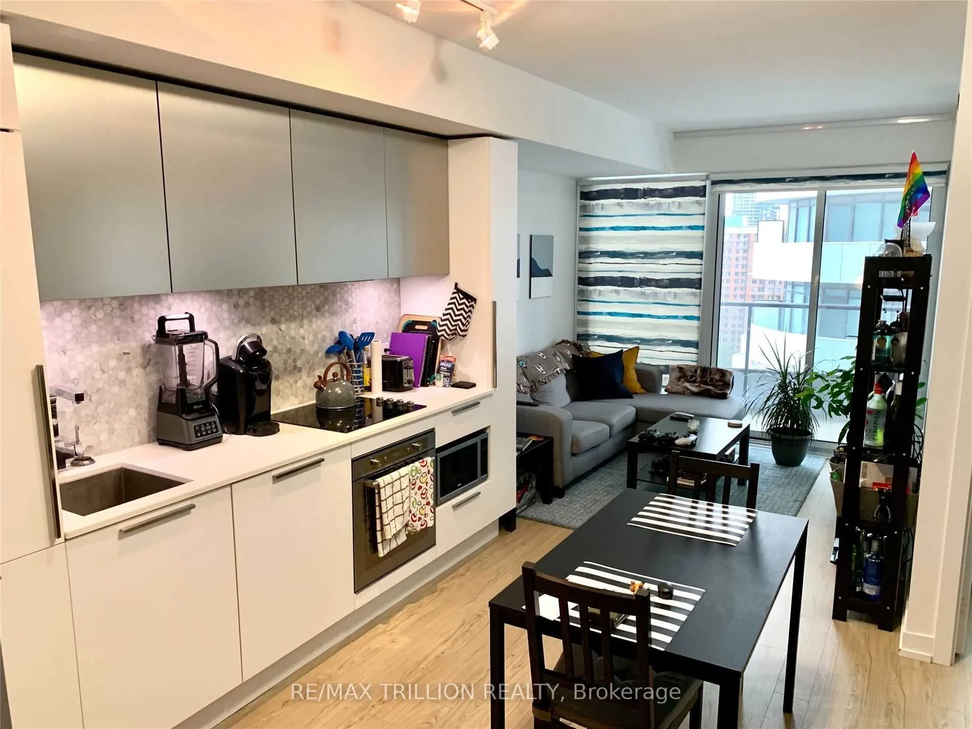 85 Wood Street, #2102